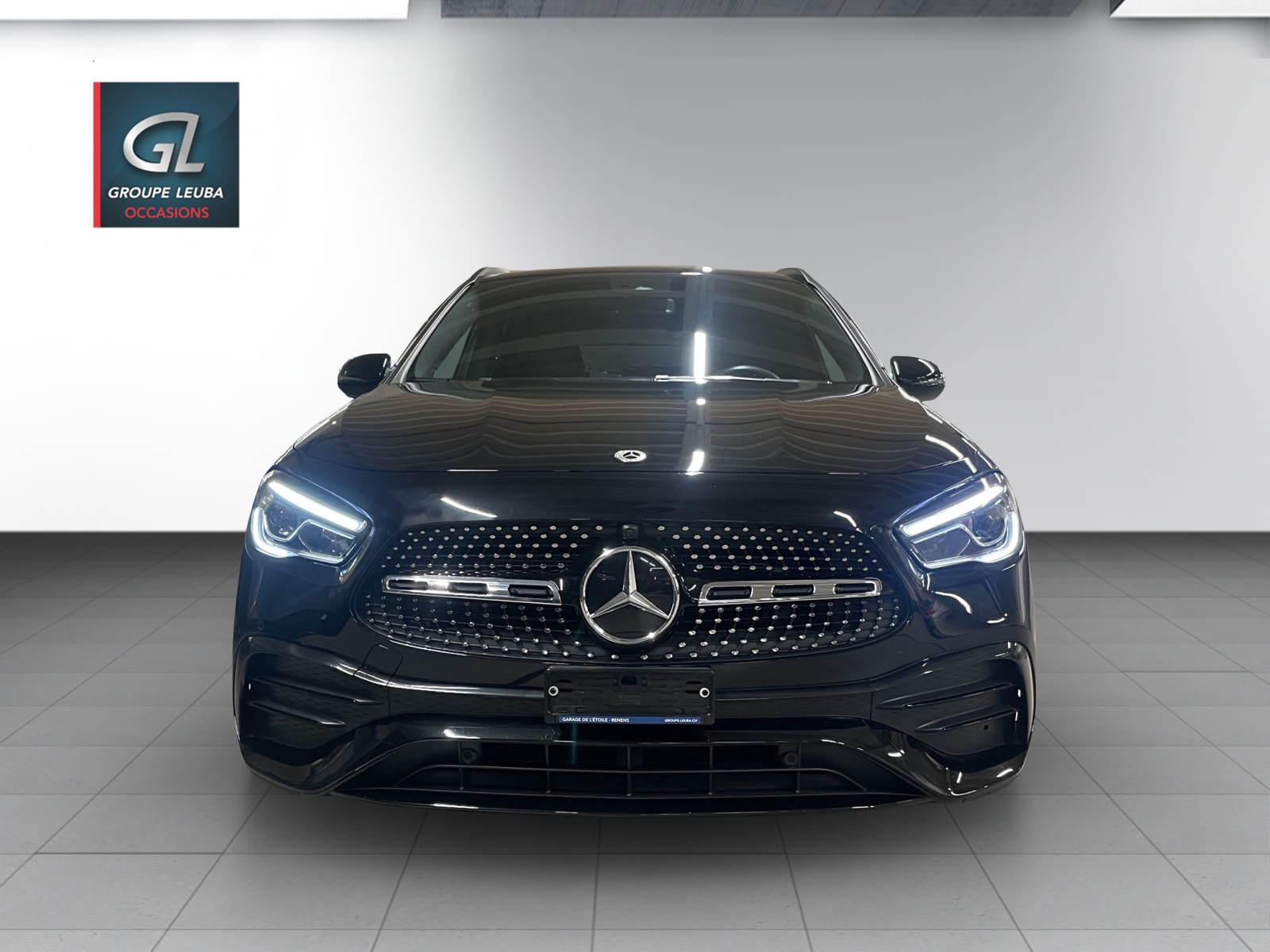 MERCEDES-BENZ GLA 200 AMG Line 7G-DCT-image-1