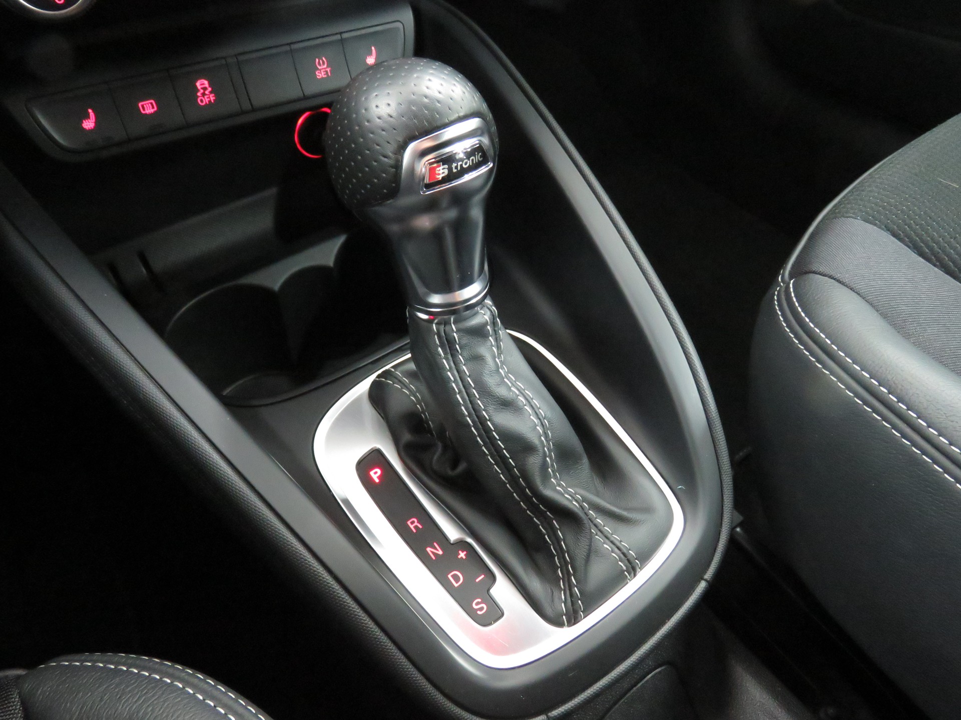 AUDI A1 Sportback Sport 1.4 TFSI S-Line Ambition S-tronic (Automat)-image-17