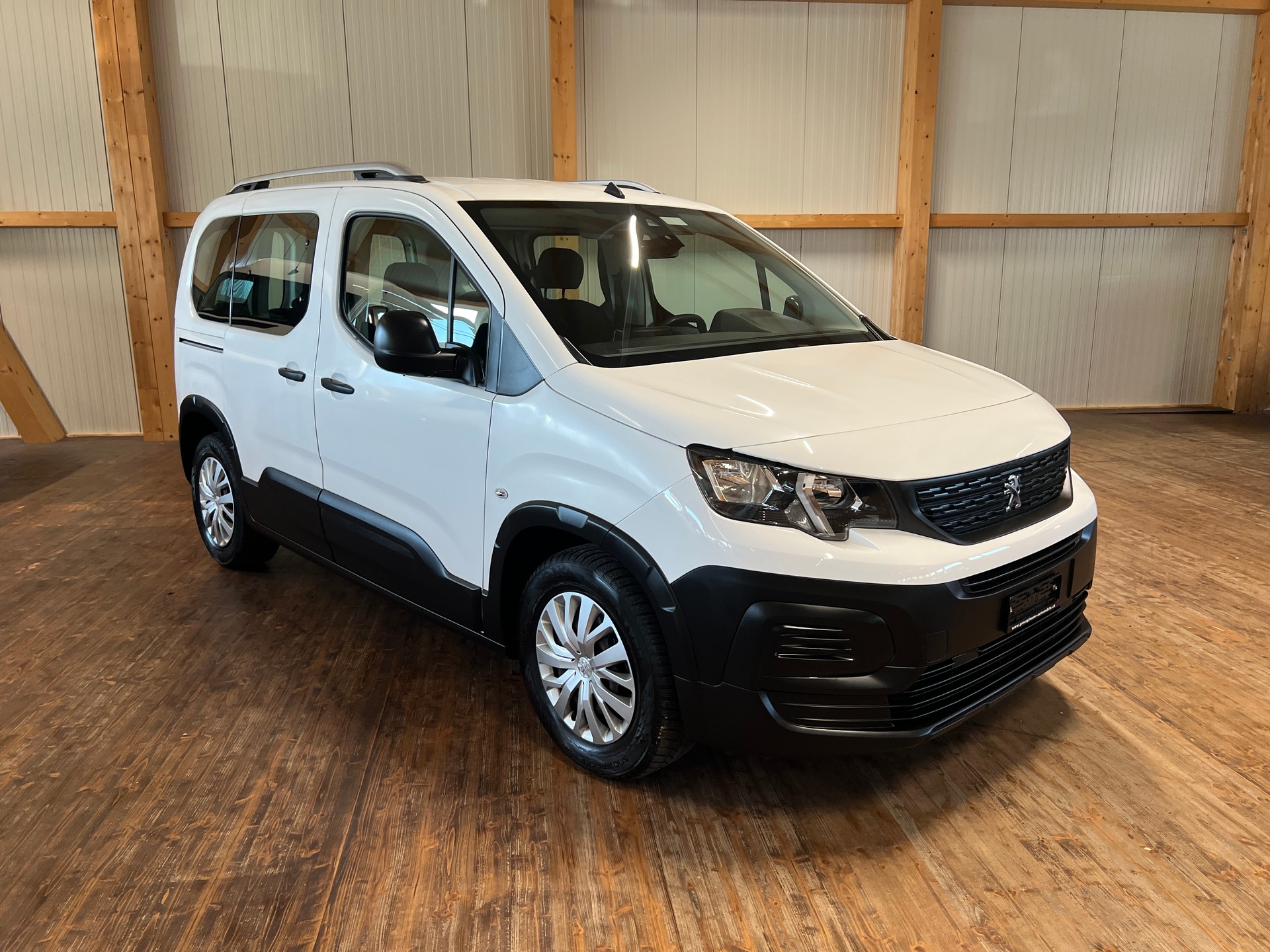 PEUGEOT Rifter 1.2 PureTech Active-image-2