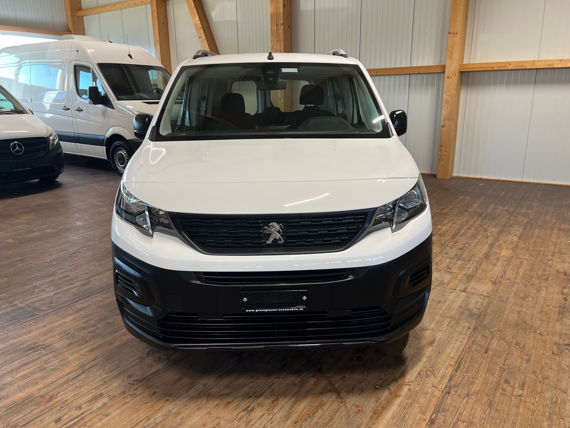 PEUGEOT Rifter 1.2 PureTech Active-image-1