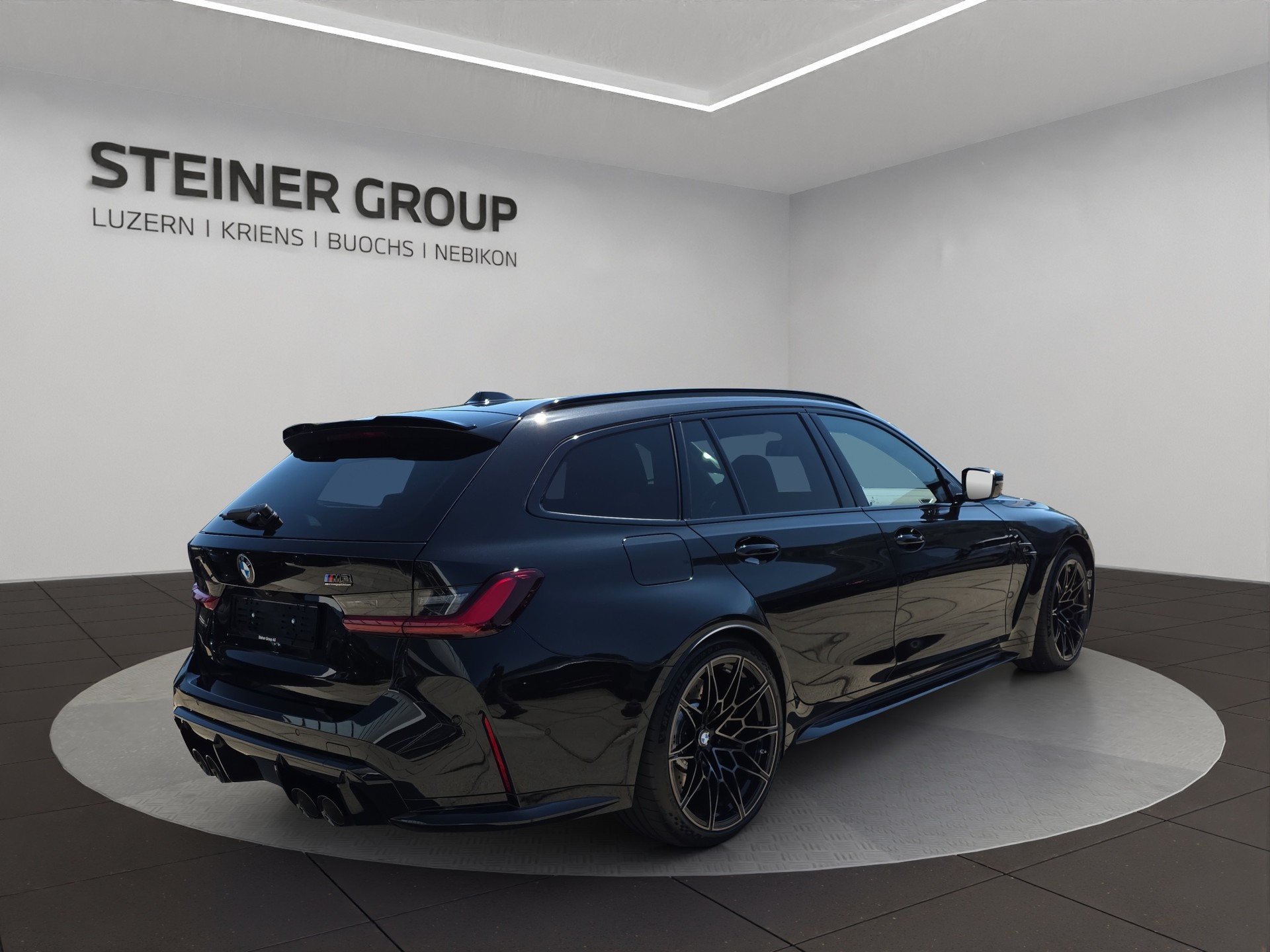 BMW M3 Touring xDrive Competition M-image-3