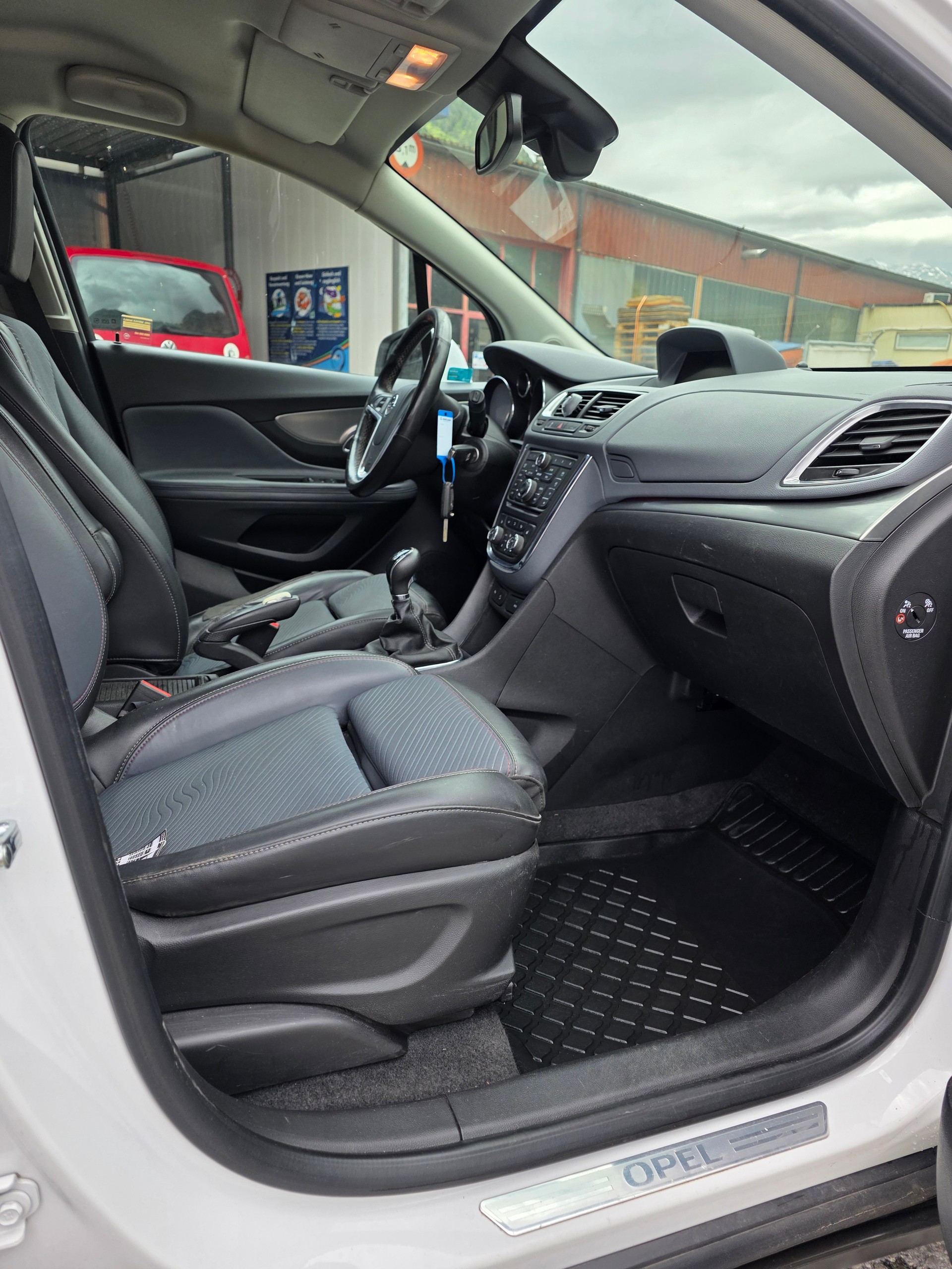 OPEL Mokka 1.4i 16V Turbo Cosmo 4WD-image-8