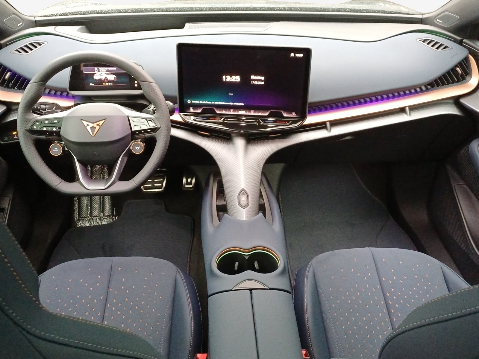 CUPRA CUPRA TAVASCAN ADRENALINE 77kWh 340PS 4DRIVE PE-image-8