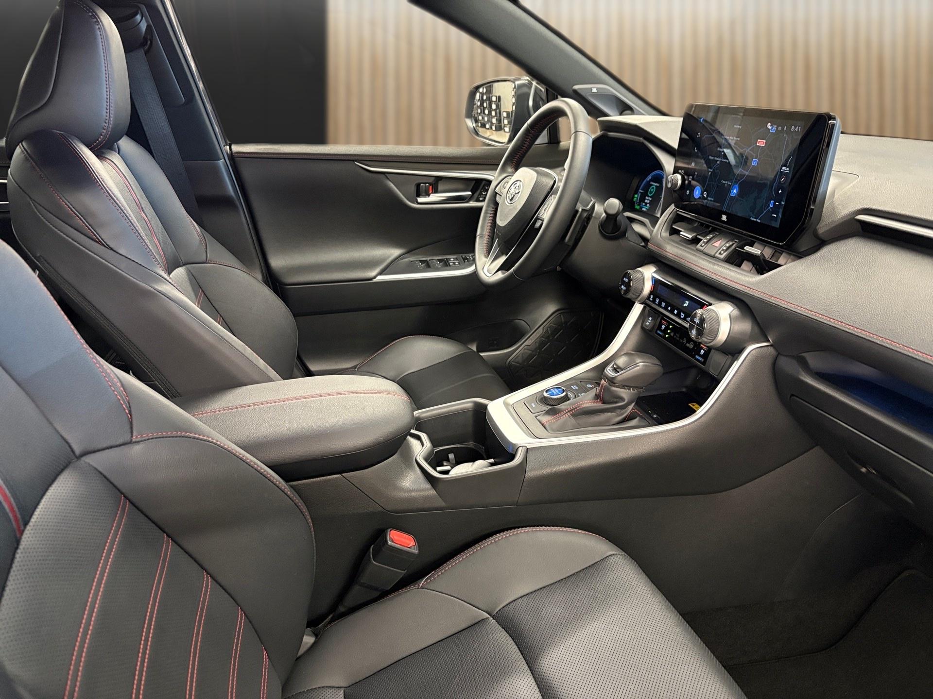 TOYOTA RAV-4 2.5 PHEV Platinum e-CVT 4WD-image-15
