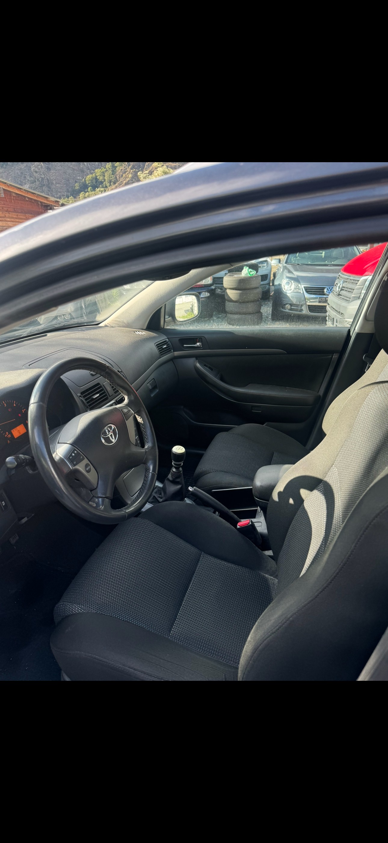 TOYOTA Avensis 2.2D-CAT Linea Sol Premium-image-7