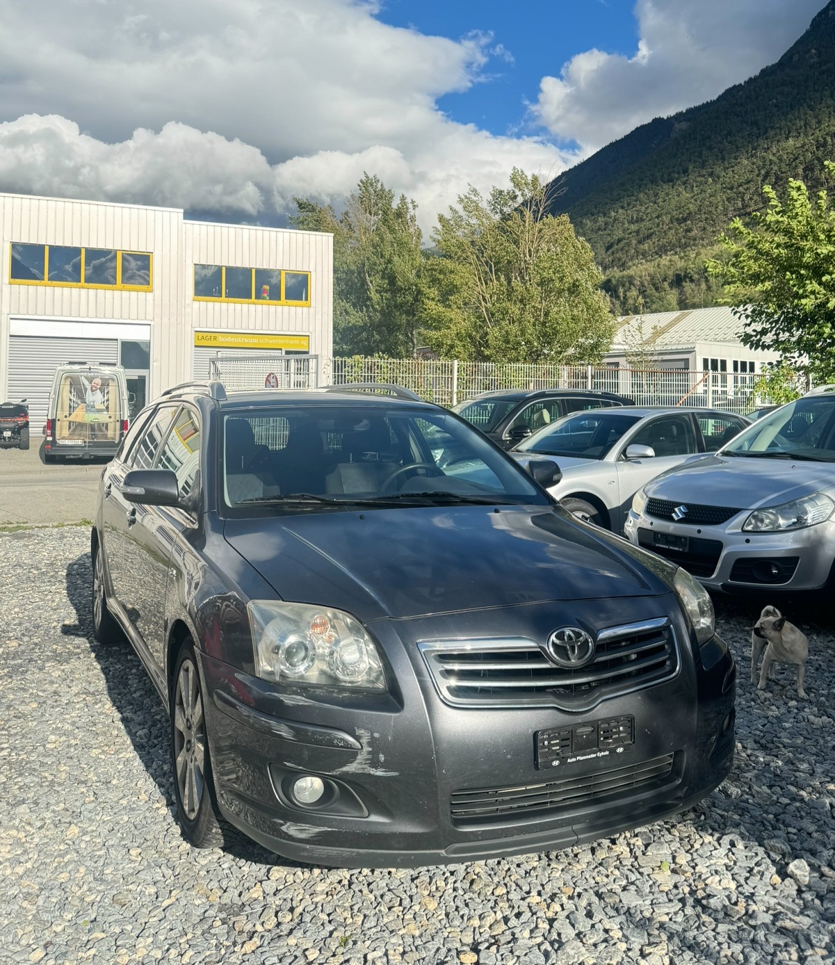 TOYOTA Avensis 2.2D-CAT Linea Sol Premium-image-3