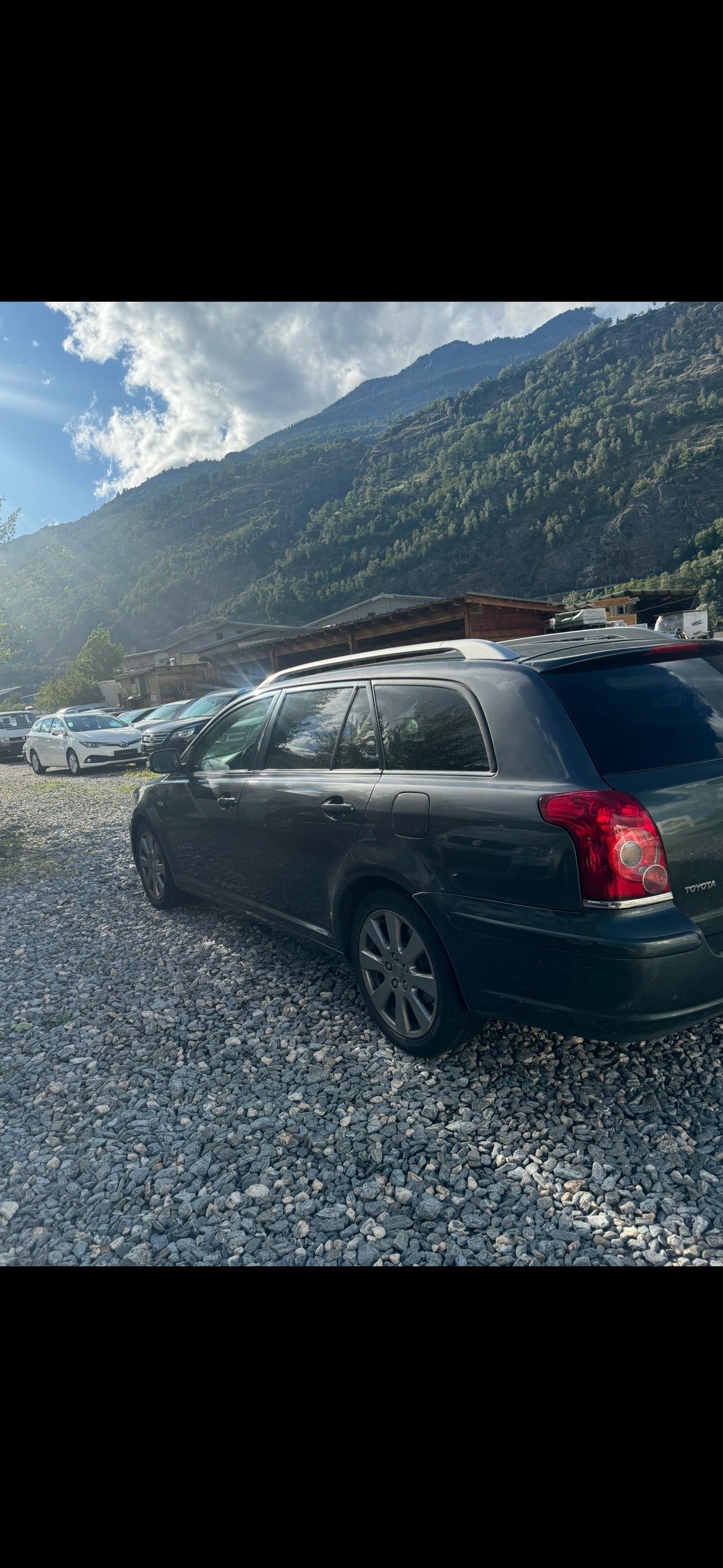 TOYOTA Avensis 2.2D-CAT Linea Sol Premium-image-12