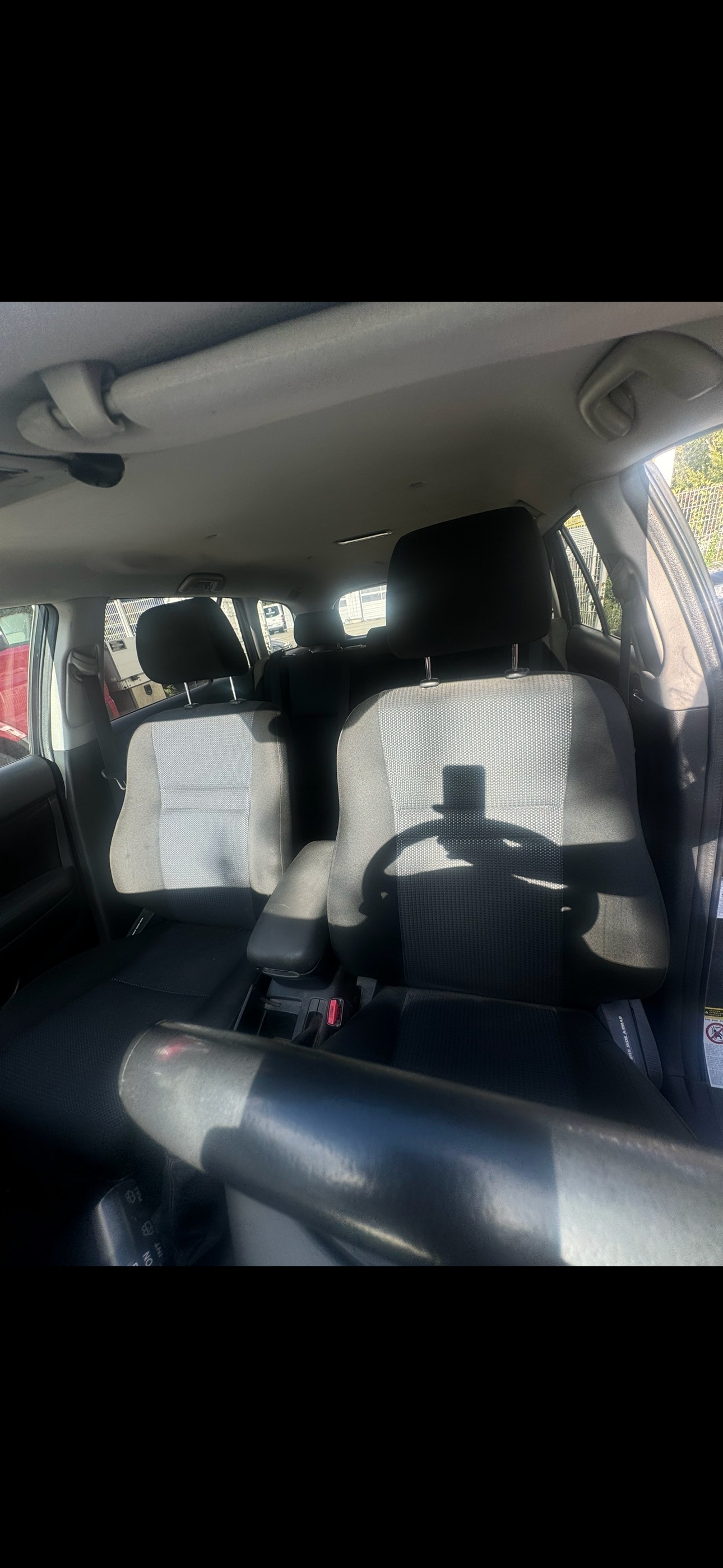TOYOTA Avensis 2.2D-CAT Linea Sol Premium-image-8