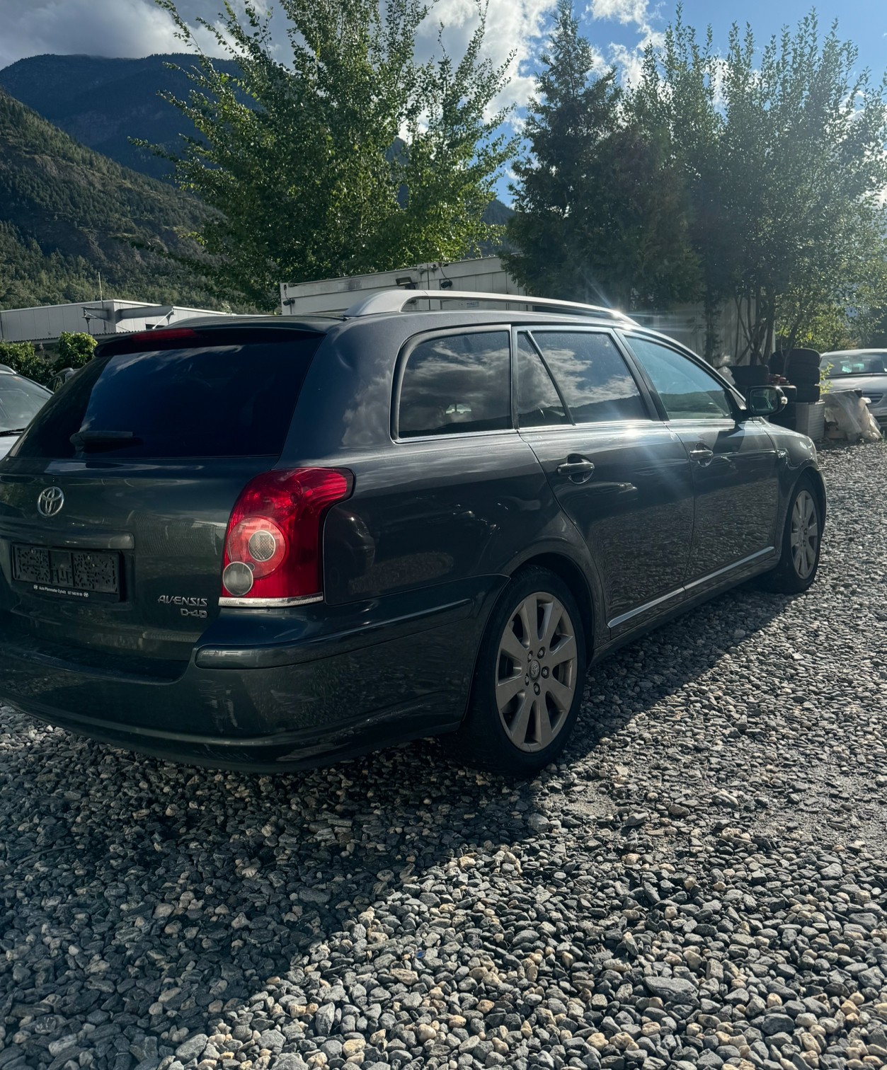 TOYOTA Avensis 2.2D-CAT Linea Sol Premium-image-5