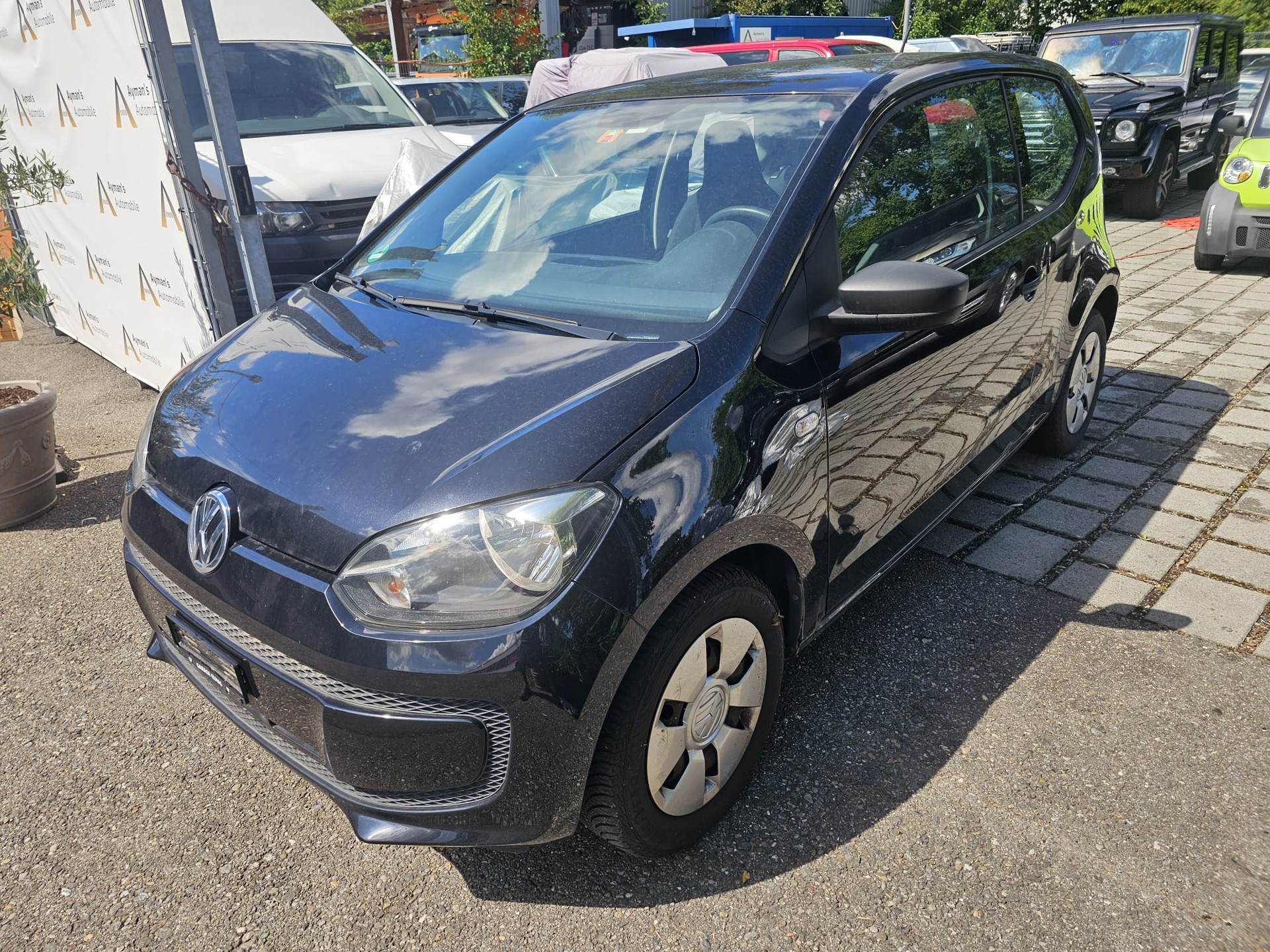 VW Up 1.0 black up-image-1