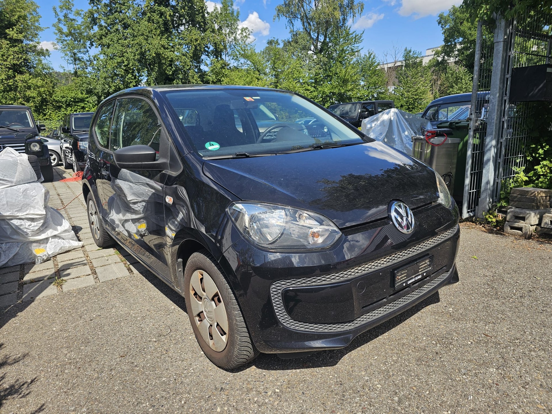 VW Up 1.0 black up-image-2