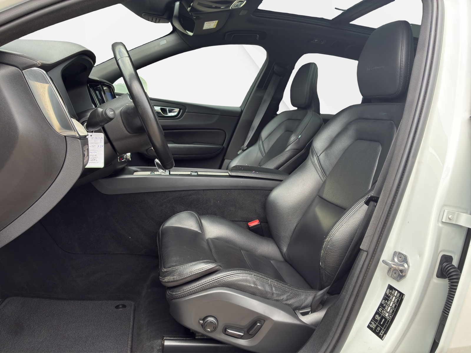 VOLVO XC60 2.0 T8 TE Inscription eAWD-image-9
