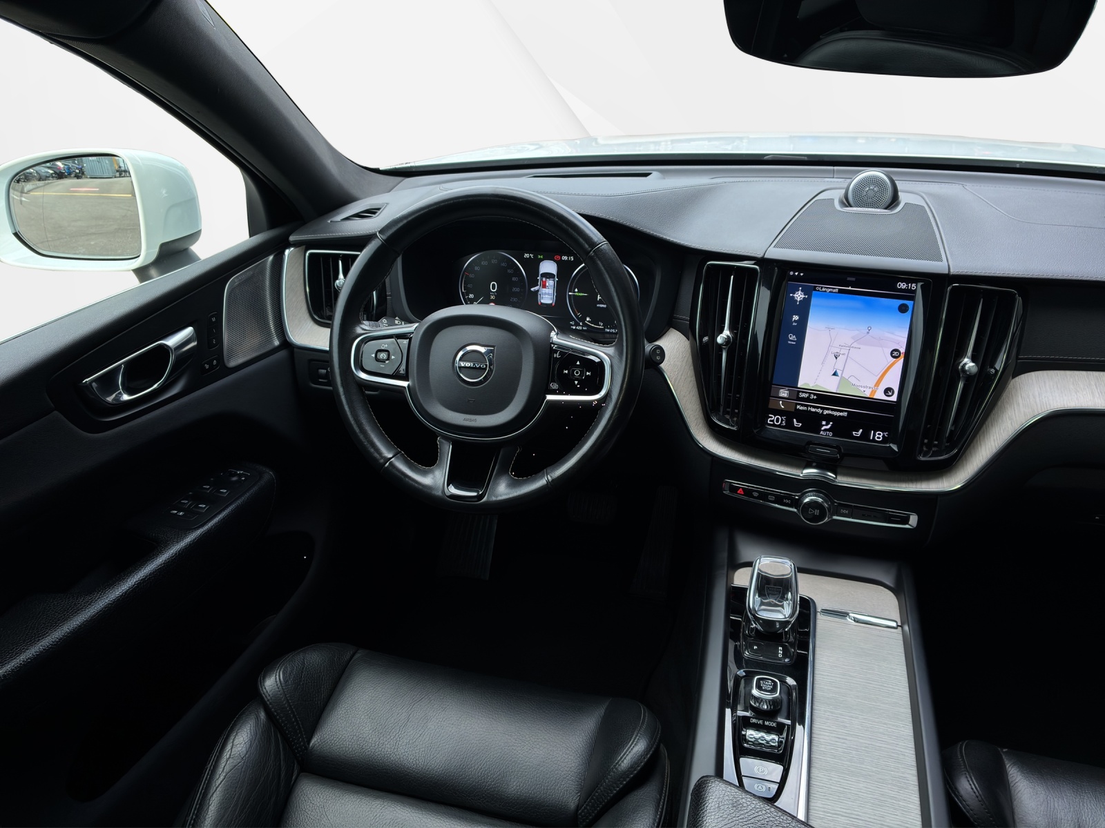 VOLVO XC60 2.0 T8 TE Inscription eAWD-image-10