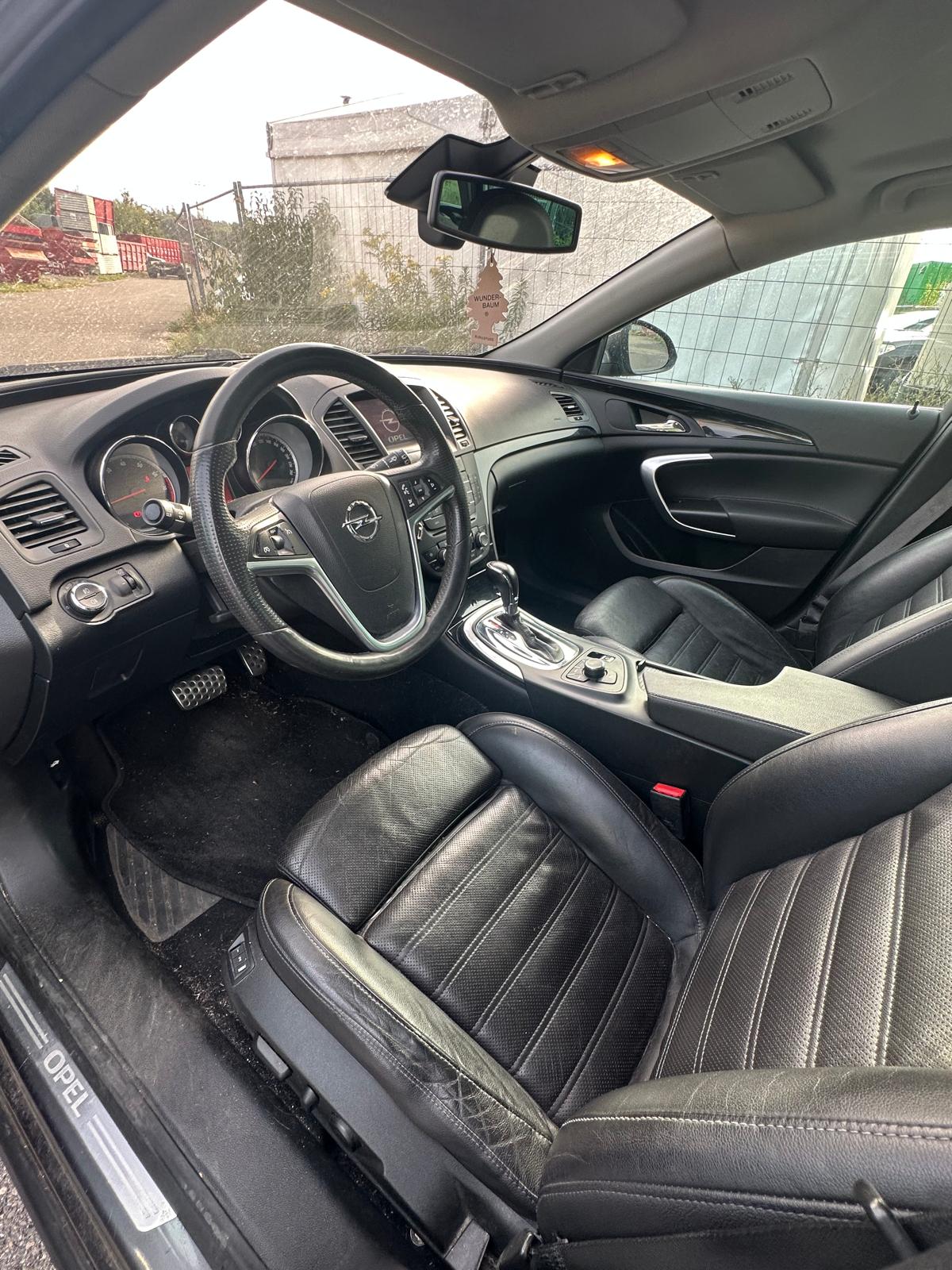OPEL Insignia ST 2.8 Turbo Sport 4WD Aut.-image-8