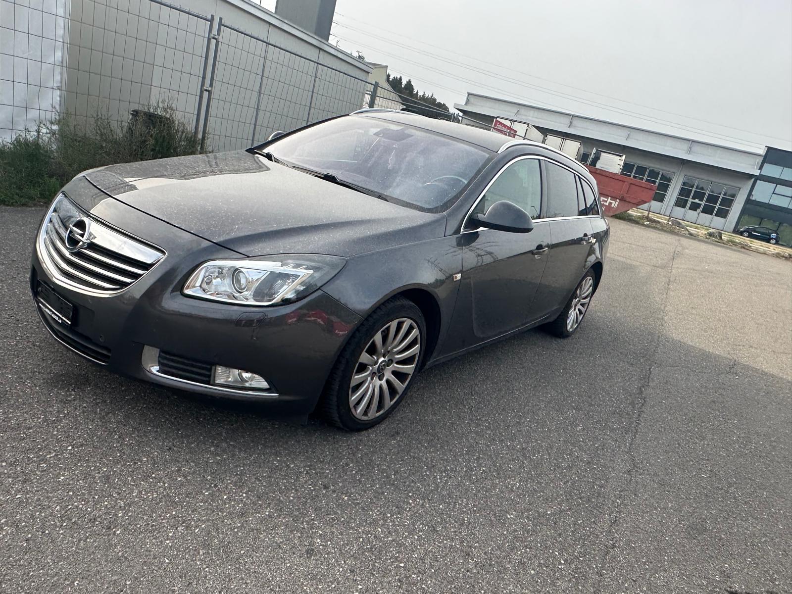 OPEL Insignia ST 2.8 Turbo Sport 4WD Aut.-image-2