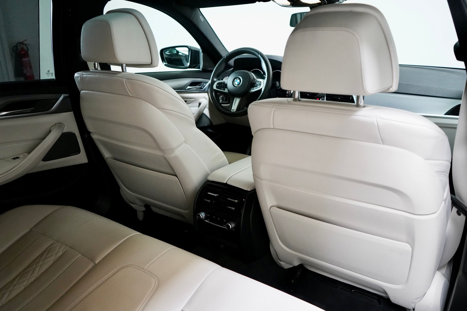 BMW 540i xDrive Steptronic-image-9