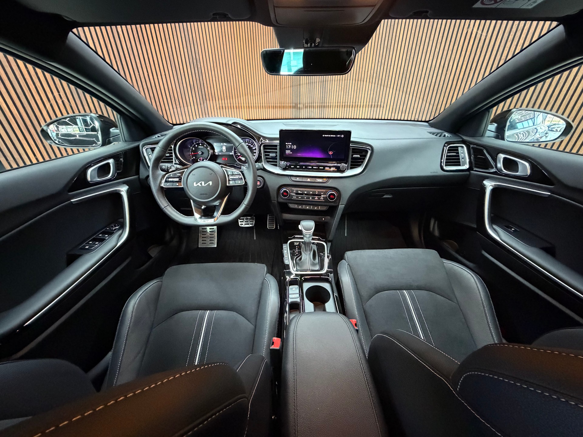KIA ProCeed 1.5 T-GDi GT-Line Edition DCT-image-11
