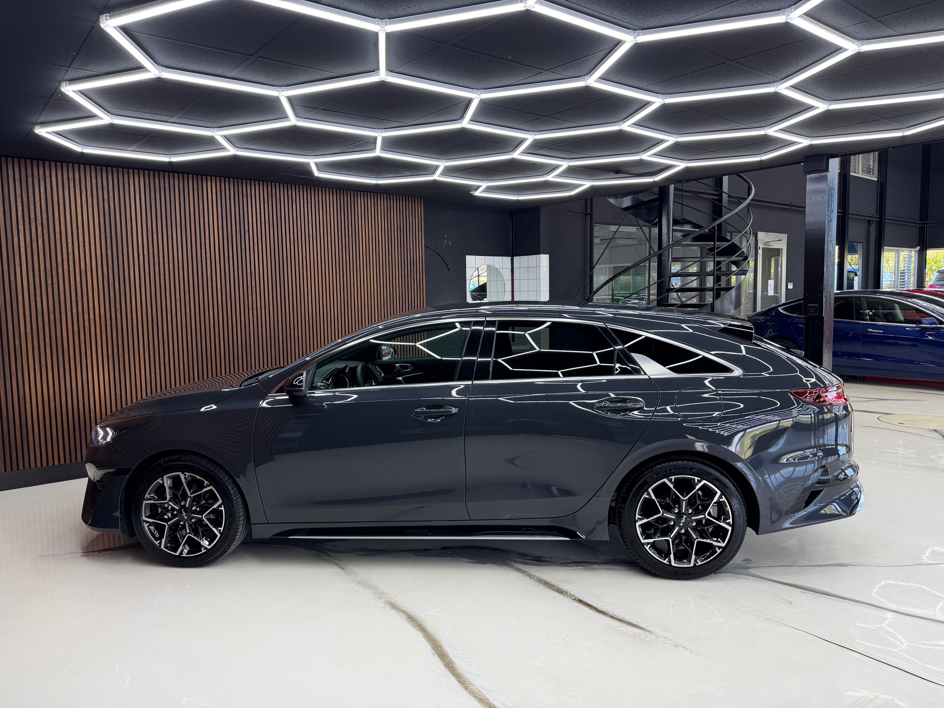 KIA ProCeed 1.5 T-GDi GT-Line Edition DCT-image-9