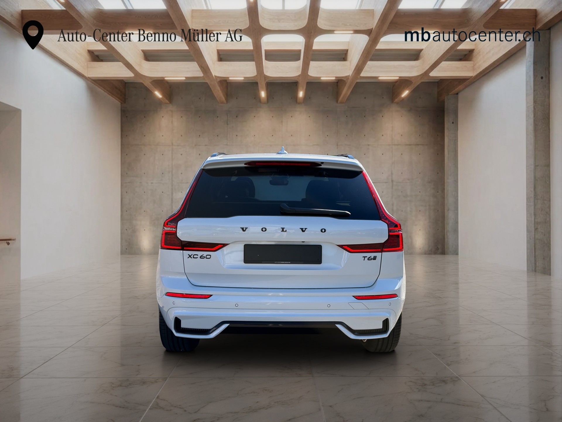 VOLVO XC60 2.0 T6 TE Black Edition eAWD-image-3