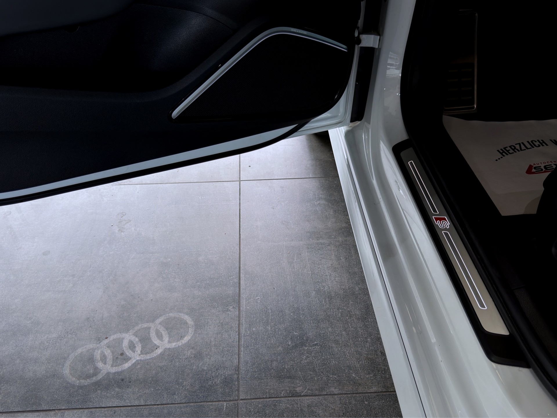 AUDI S3 Sportback 2.0 TFSI quattro S-tronic*Frisch ab MFK,1 Jahr oder 20'000km Garantie auf Motor und Getriebe*-image-19