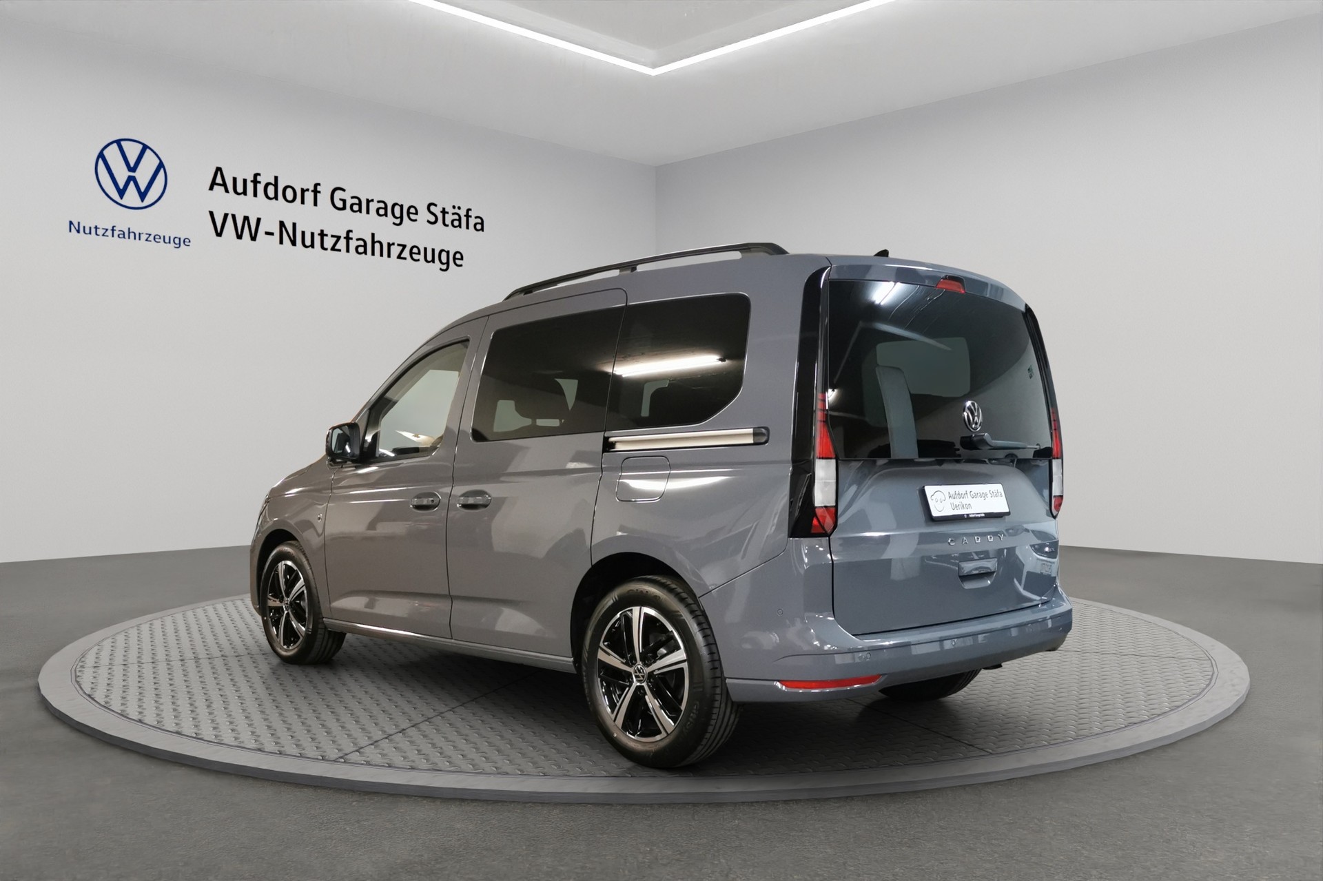 VW Caddy 2.0 TDI Liberty 4Motion-image-2