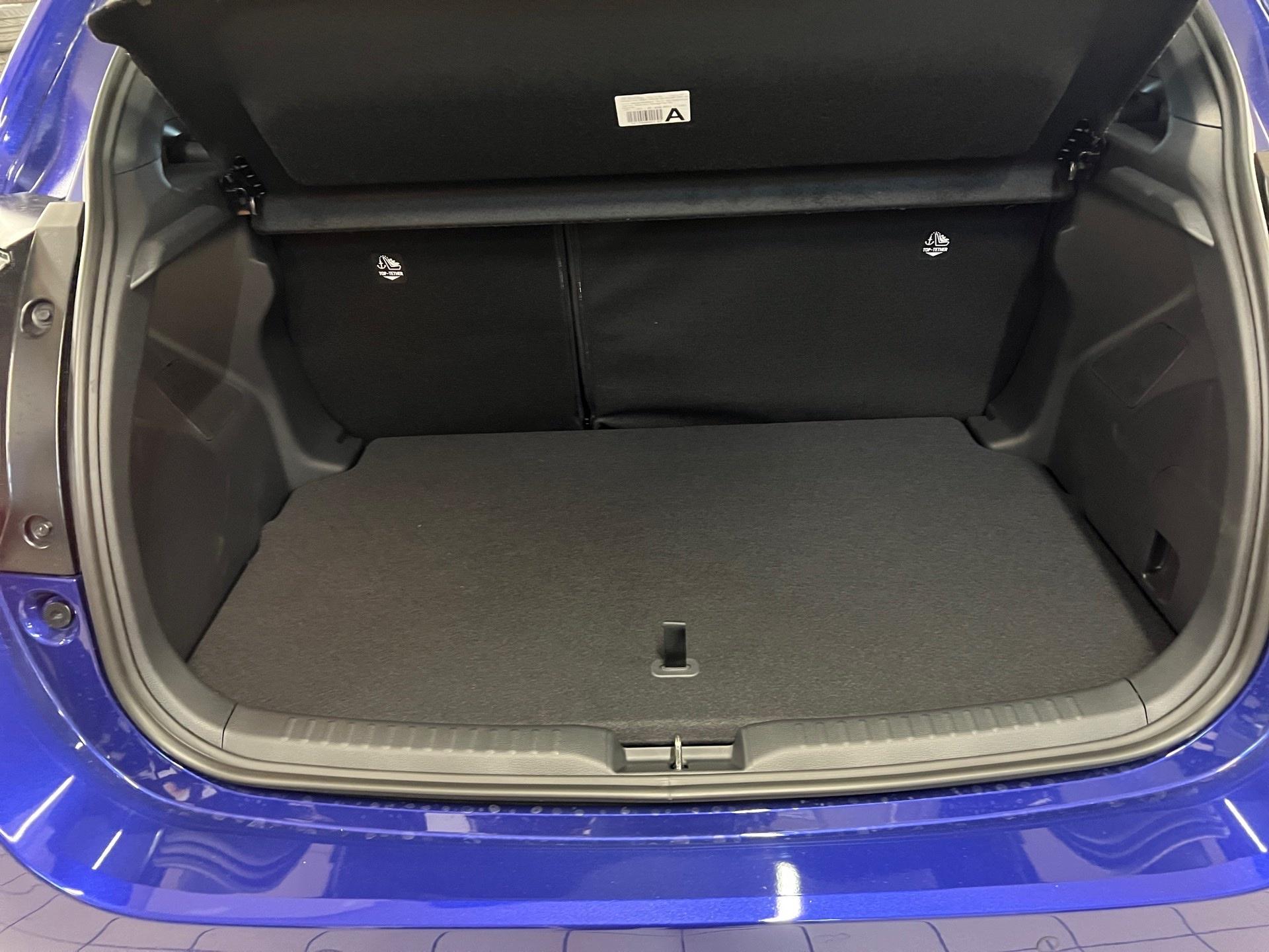 TOYOTA Yaris 1.5 VVT-i HSD Premium-image-13