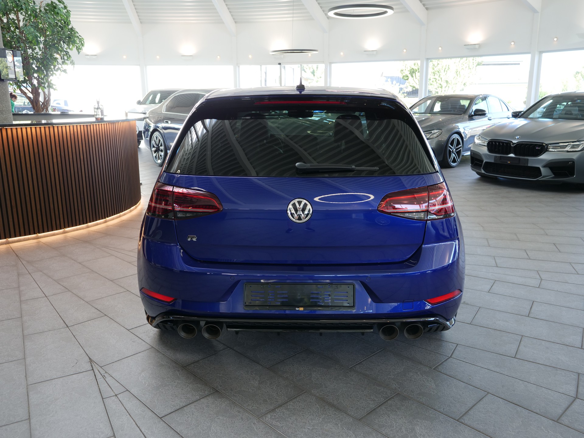 VW Golf 2.0 TSI R 4Motion DSG-image-6