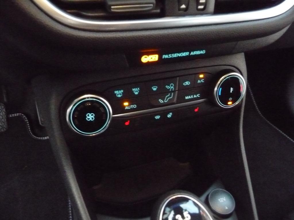 FORD Fiesta 1.0 SCTi MHEV Titanium X-image-8
