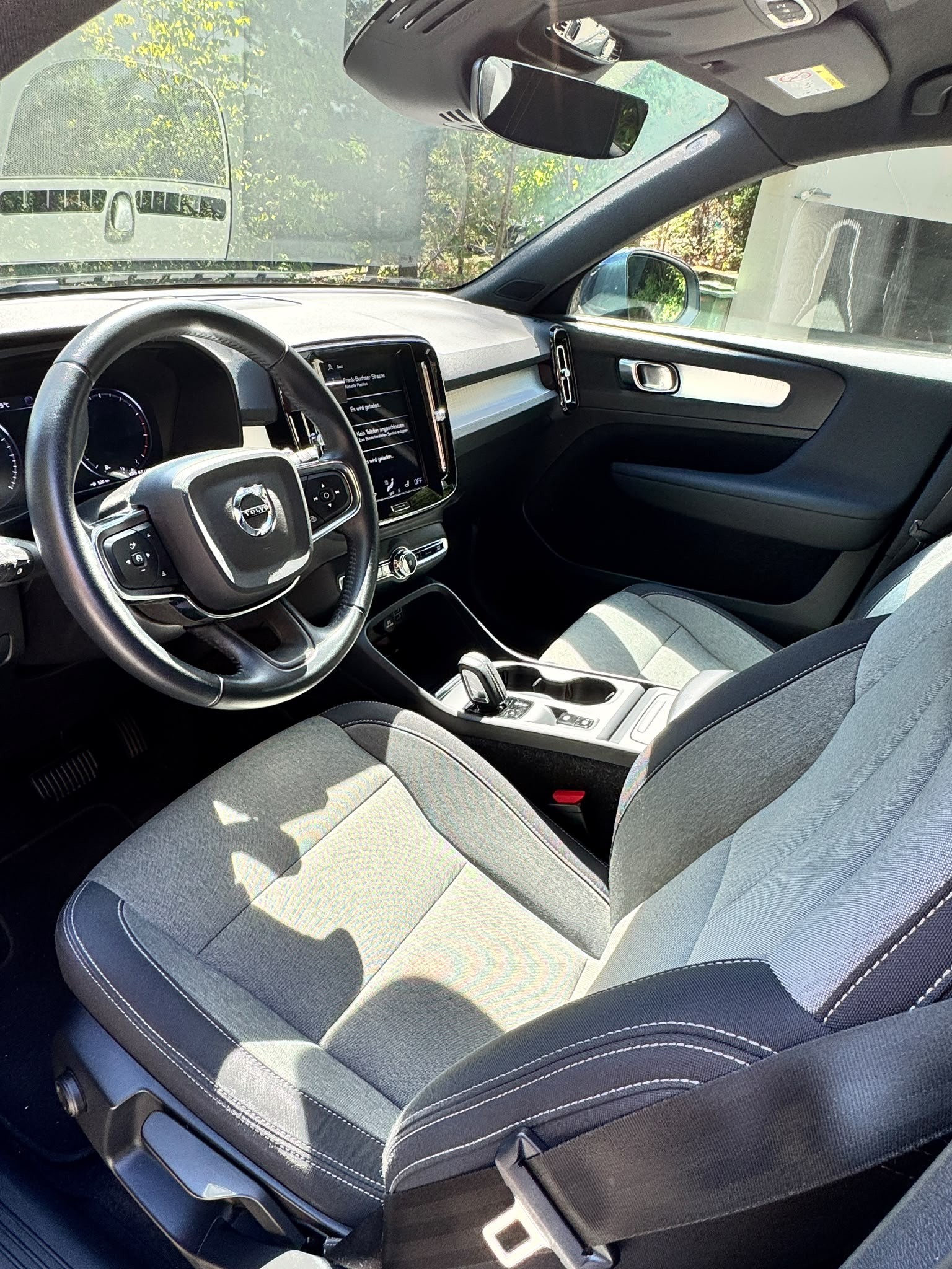 VOLVO T2 Xcite-image-4