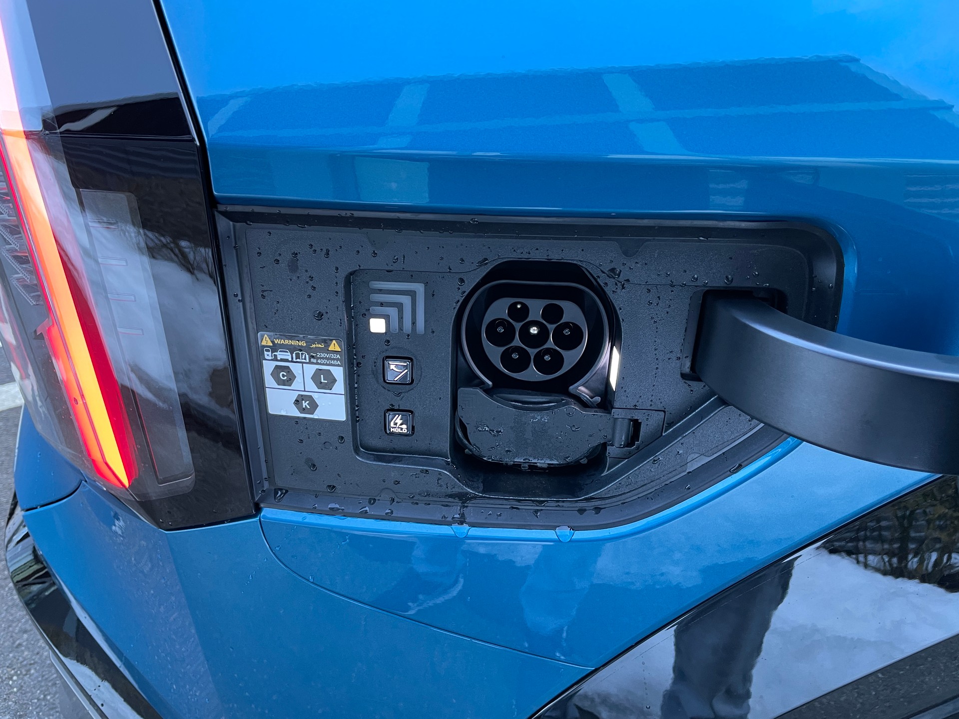 KIA EV9 99,8 kWh GT-Line 4x4 mit Panoramadach, 7-Sitzer, Digitale Spiegel-image-5