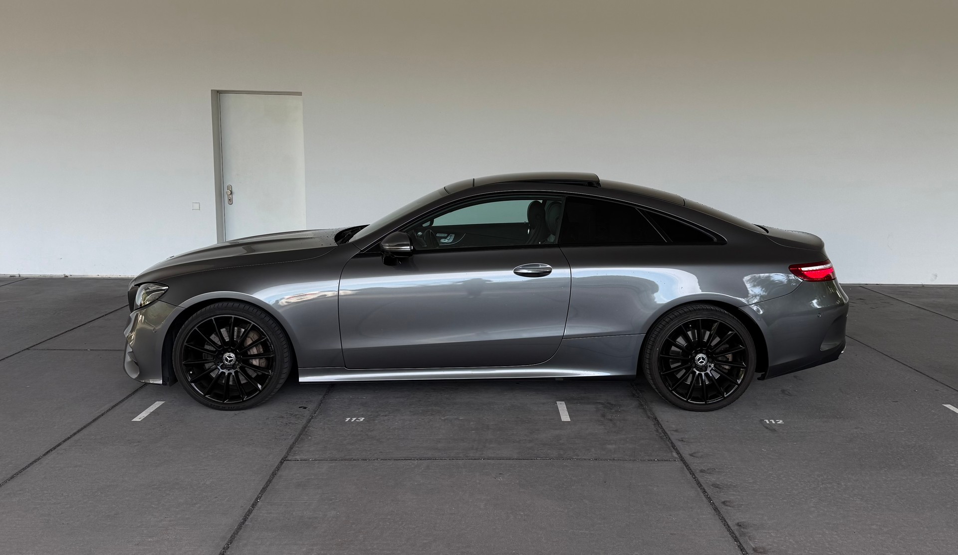 MERCEDES-BENZ E 400 Coupé AMG Line 4 Matic 9G-Tronic-image-2
