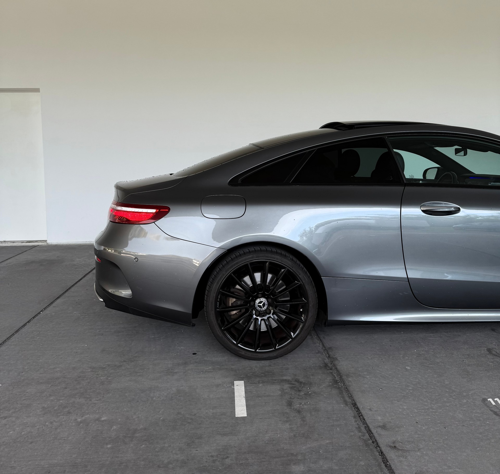 MERCEDES-BENZ E 400 Coupé AMG Line 4 Matic 9G-Tronic-image-6