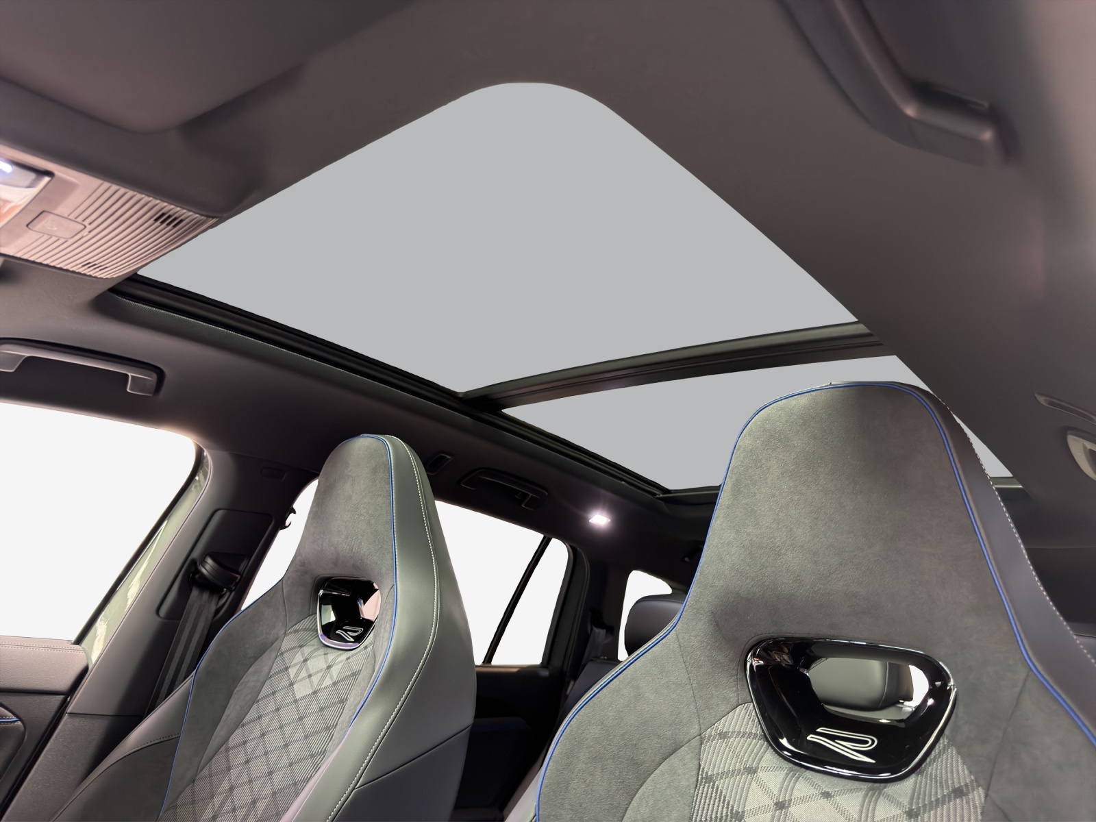 VW Tayron 2.0 TSI R-Line DSG 4Motion-image-14