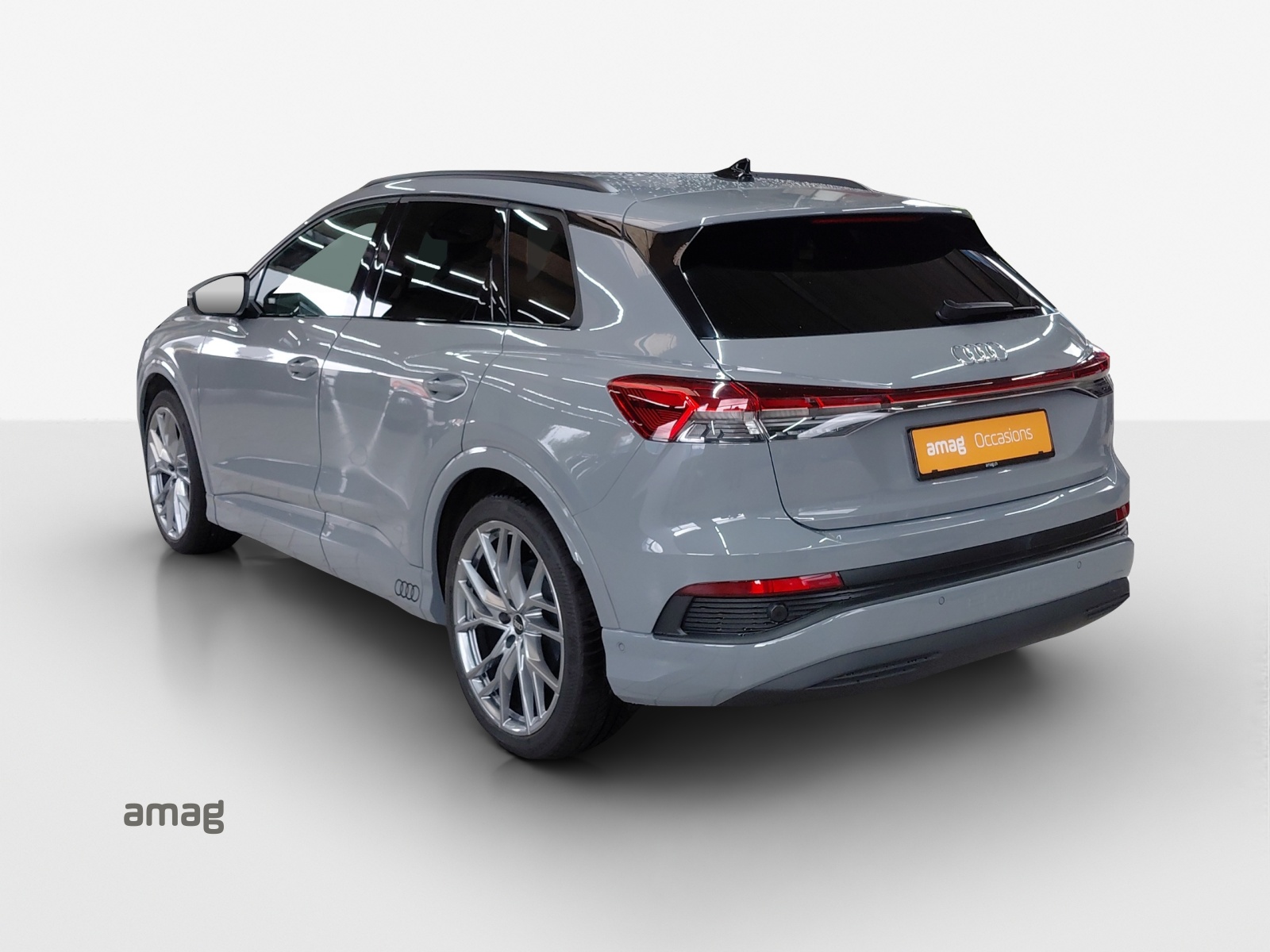 AUDI Q4 e-tron 40-image-2