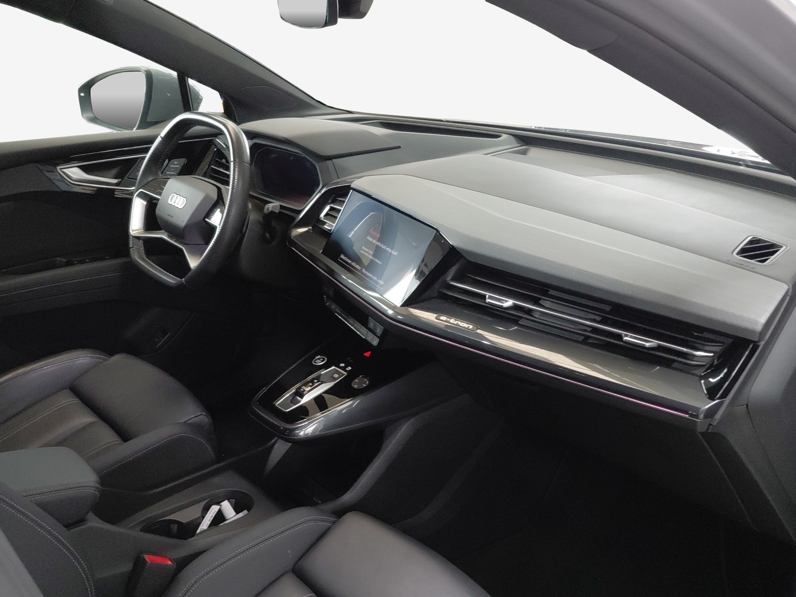 AUDI Q4 e-tron 40-image-15