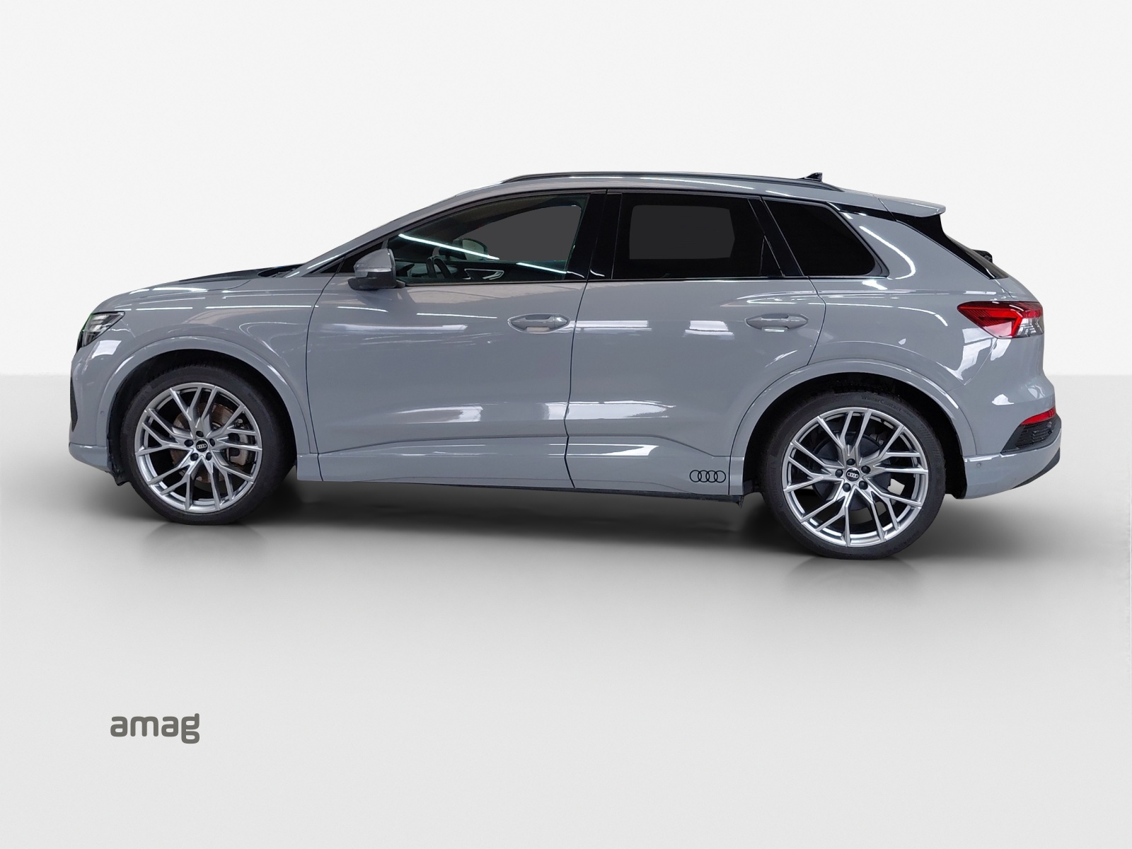 AUDI Q4 e-tron 40-showroom-element-1
