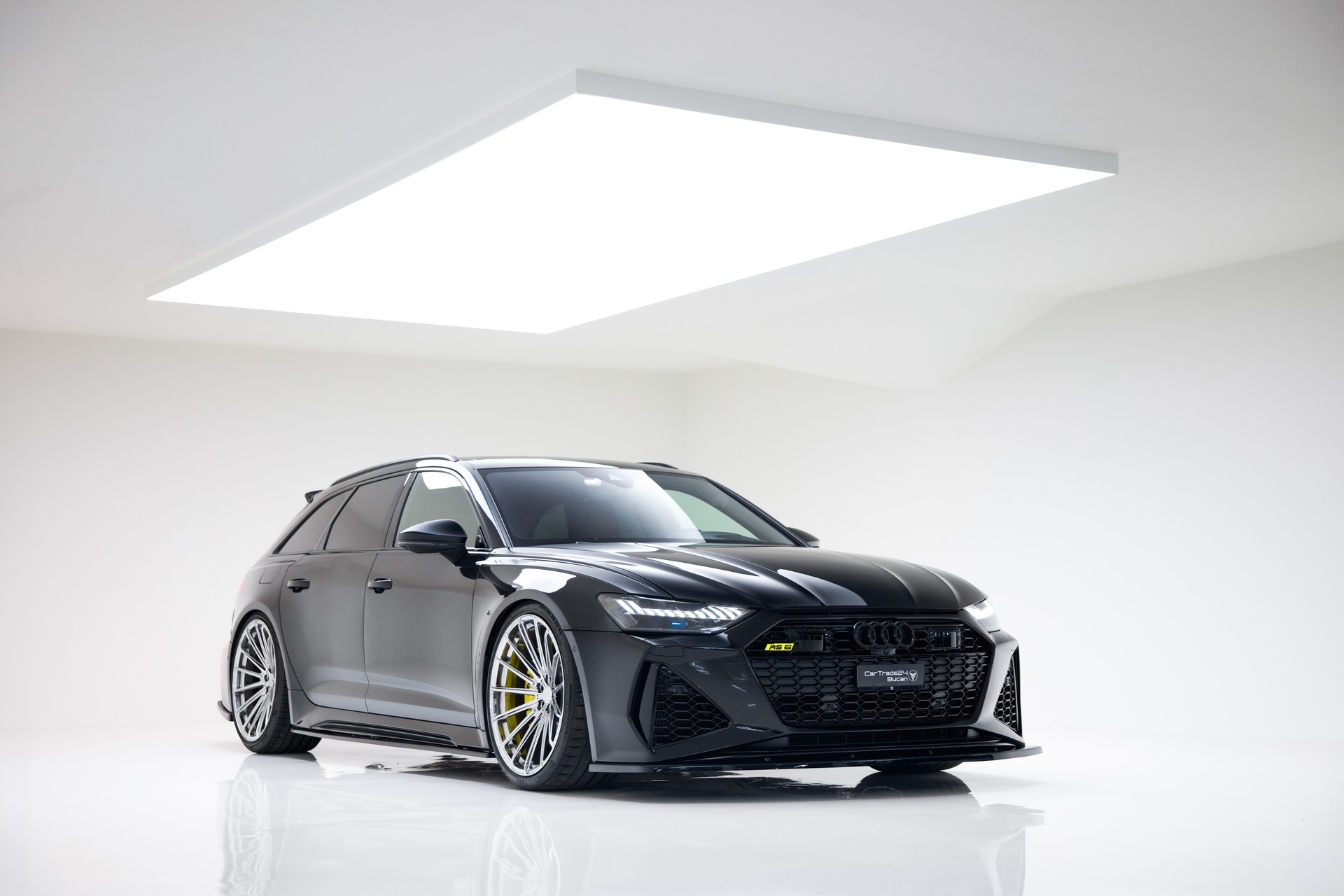 AUDI RS6 Avant 4.0 TFSI V8 quattro-image-2