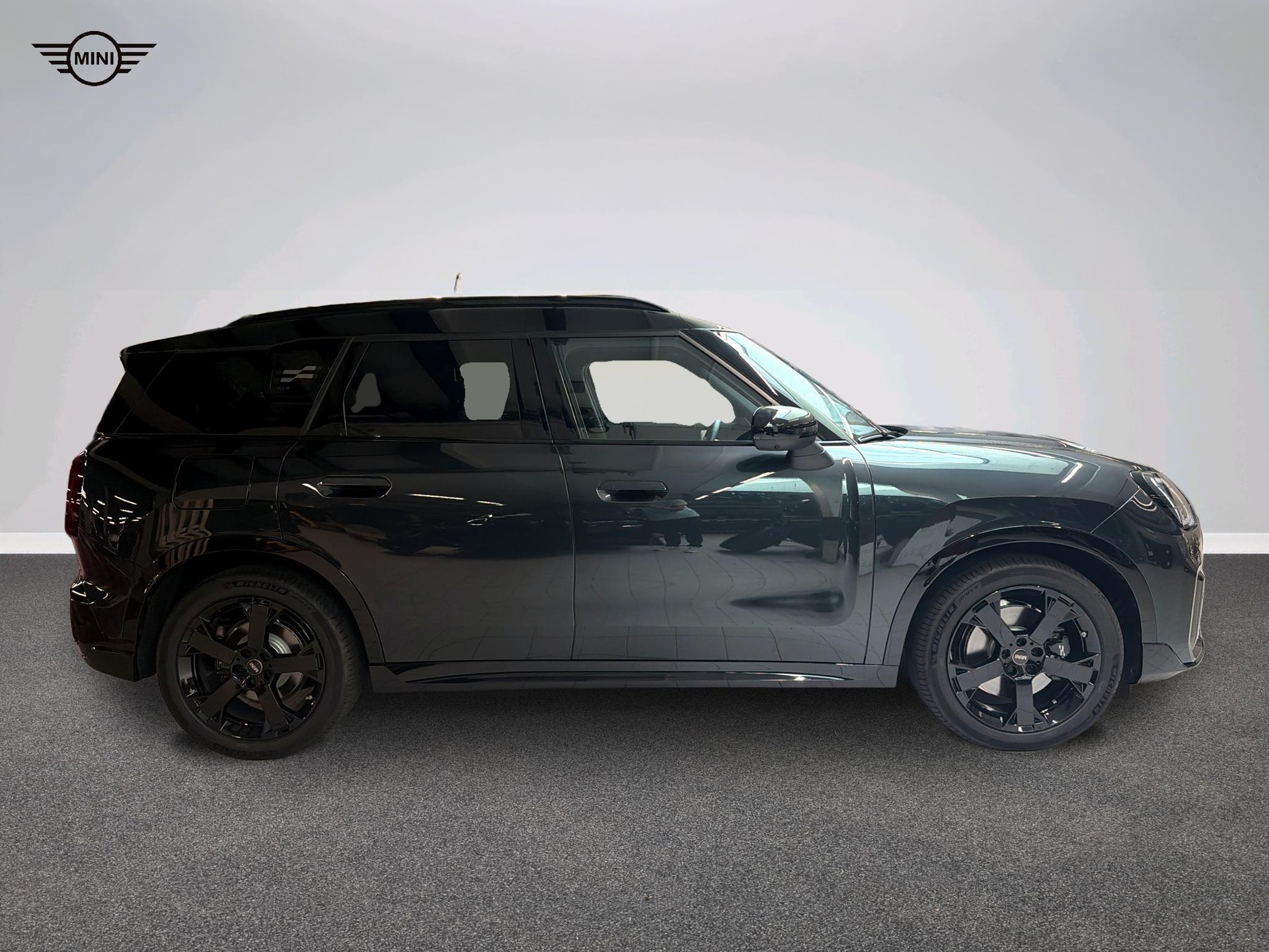 MINI Countryman S ALL4-image-2