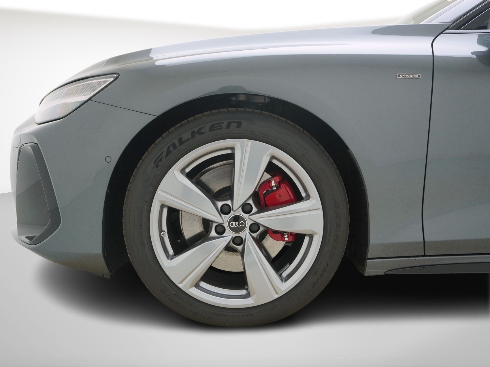AUDI A6 Avant 2.0 e-hybrid S line quattro S-Tronic-image-9