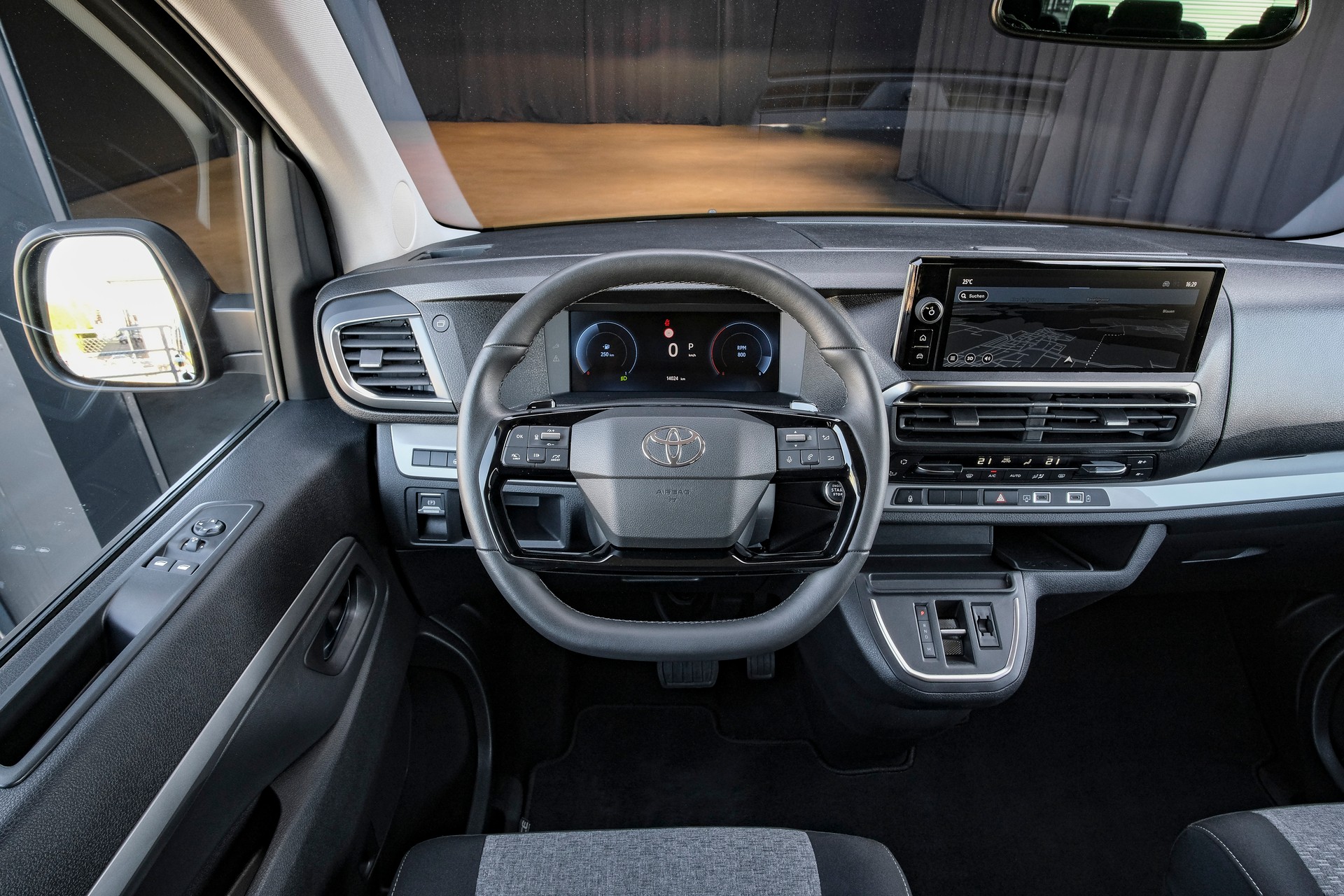 TOYOTA Proace Verso 2.0 D-4D Long 8-Sitzer-image-16