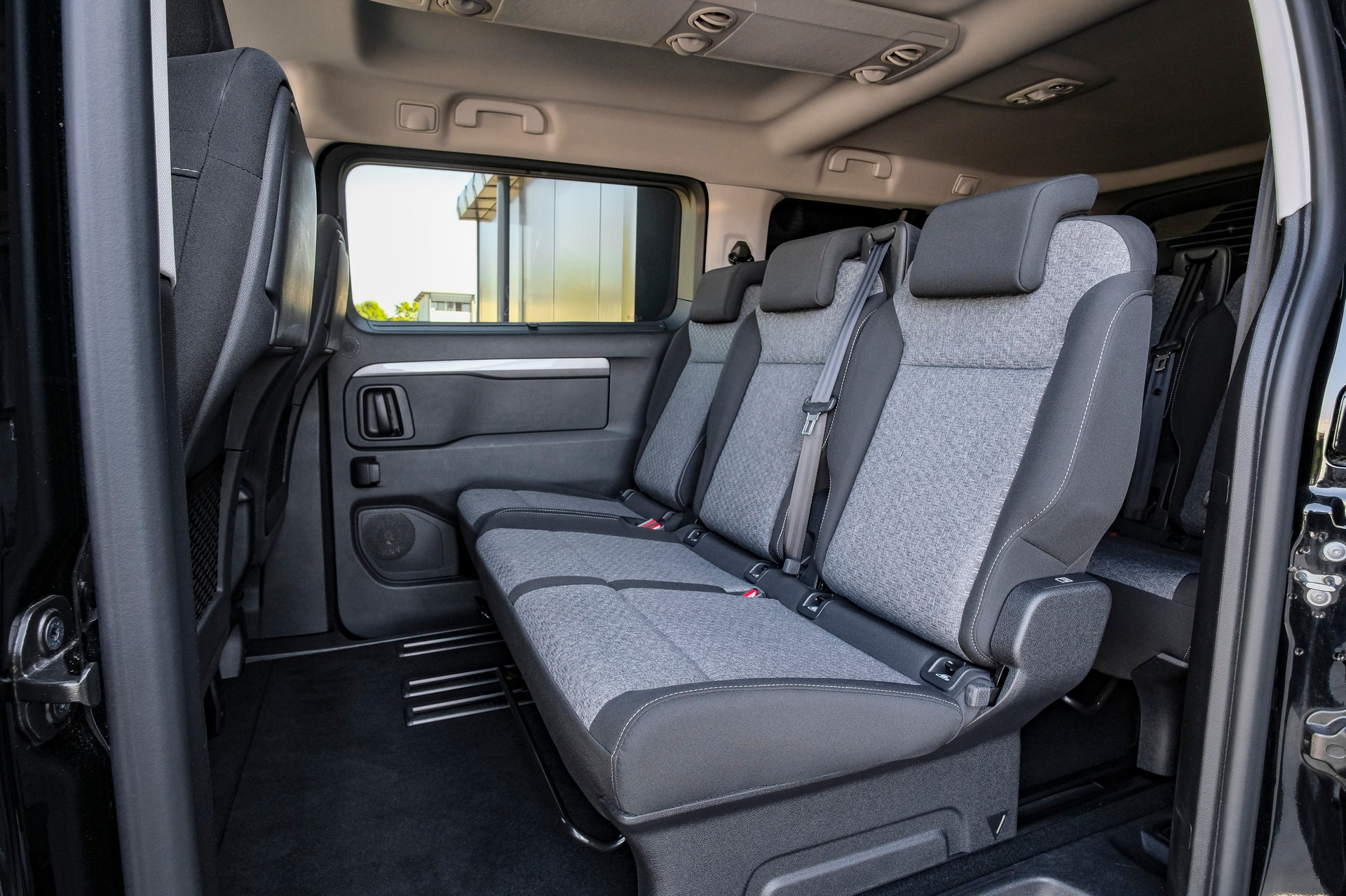 TOYOTA Proace Verso 2.0 D-4D Long 8-Sitzer-image-11
