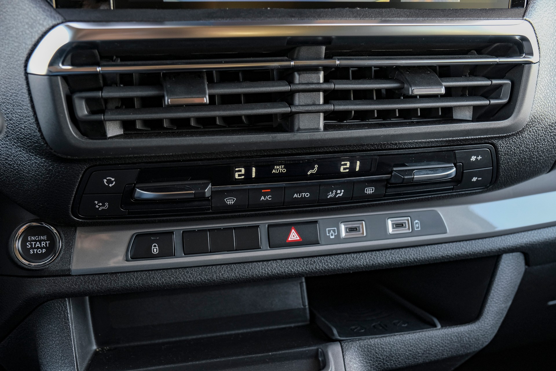 TOYOTA Proace Verso 2.0 D-4D Long 8-Sitzer-image-20