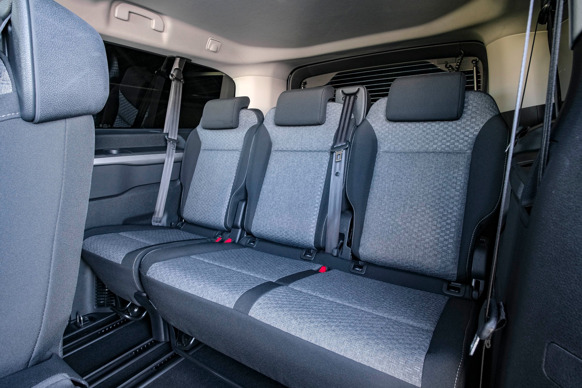 TOYOTA Proace Verso 2.0 D-4D Long 8-Sitzer-image-12