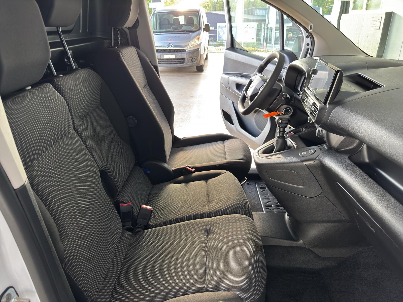 CITROEN Citroën Berlingo M 1.2 PureTech 110 First S/S-image-20