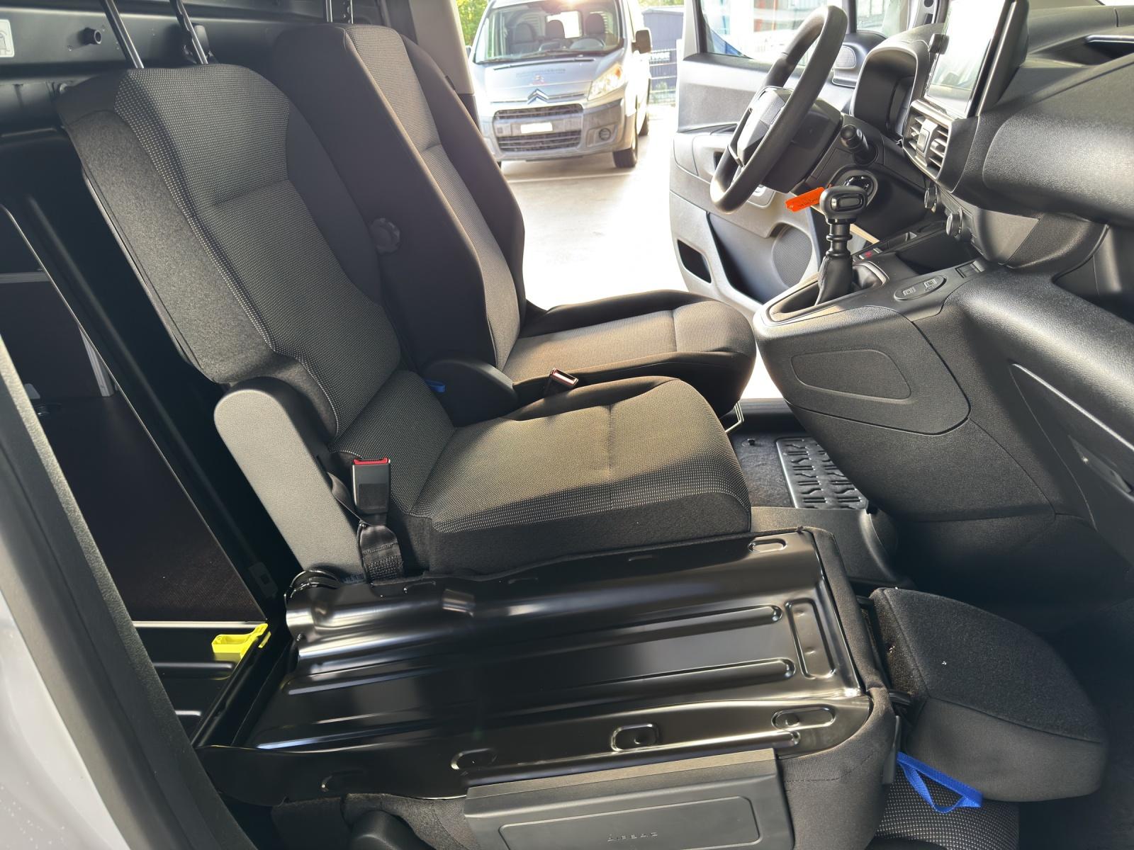 CITROEN Citroën Berlingo M 1.2 PureTech 110 First S/S-image-15