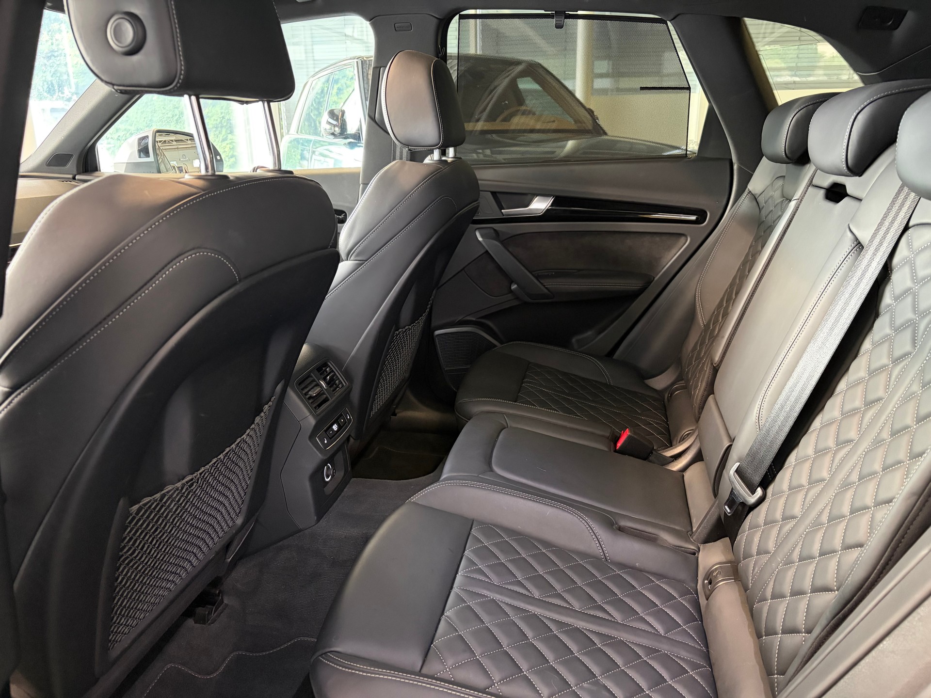 AUDI Q5 45 TFSI sport quattro | S-Line | Pano | Luftfed. | AHK | Memory | HeadUp | 21" | Assistanzsysteme |-image-22