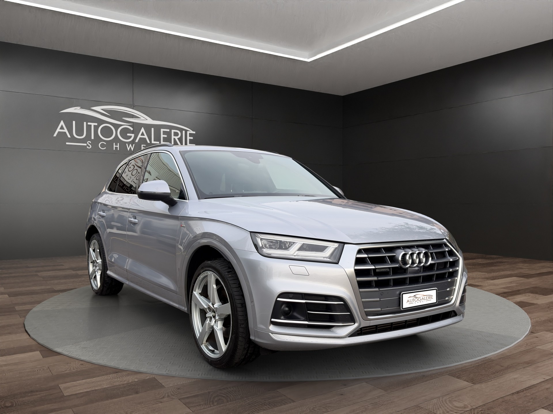 AUDI Q5 45 TFSI sport quattro | S-Line | Pano | Luftfed. | AHK | Memory | HeadUp | 21" | Assistanzsysteme |-image-6