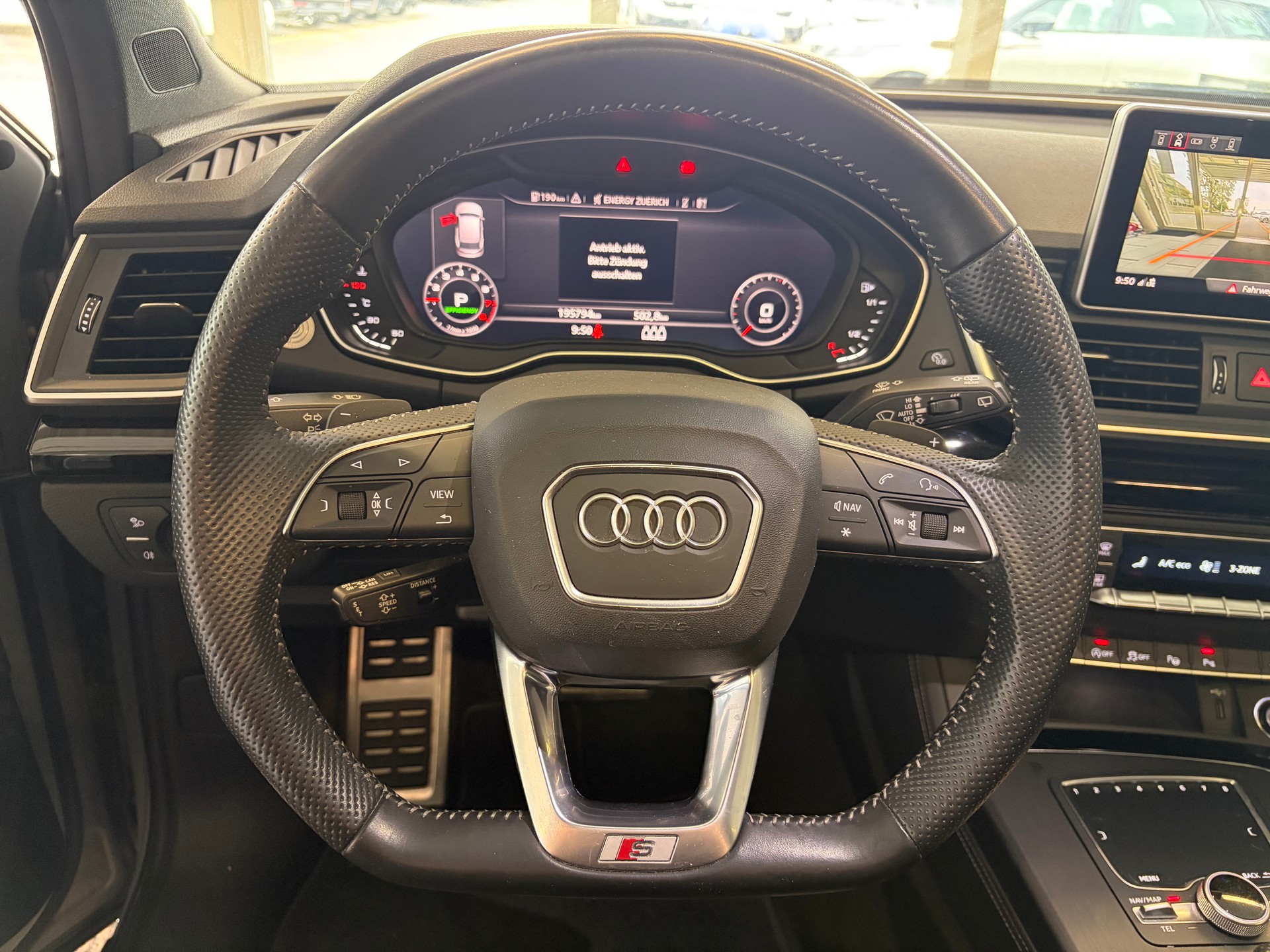 AUDI Q5 45 TFSI sport quattro | S-Line | Pano | Luftfed. | AHK | Memory | HeadUp | 21" | Assistanzsysteme |-image-18