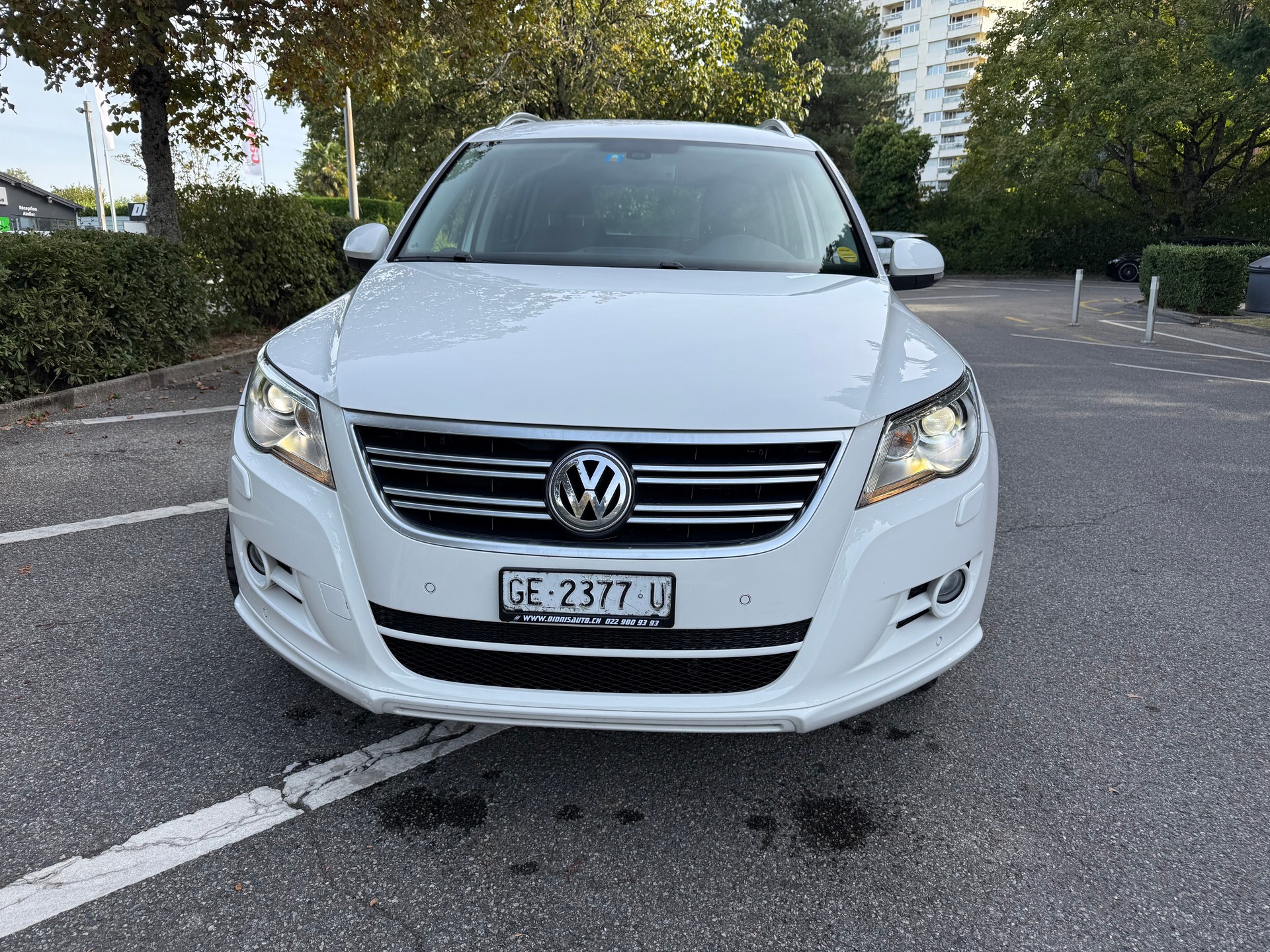 VW Tiguan 2.0 TSI Sport&Style Tiptronic. R-LINE-image-1