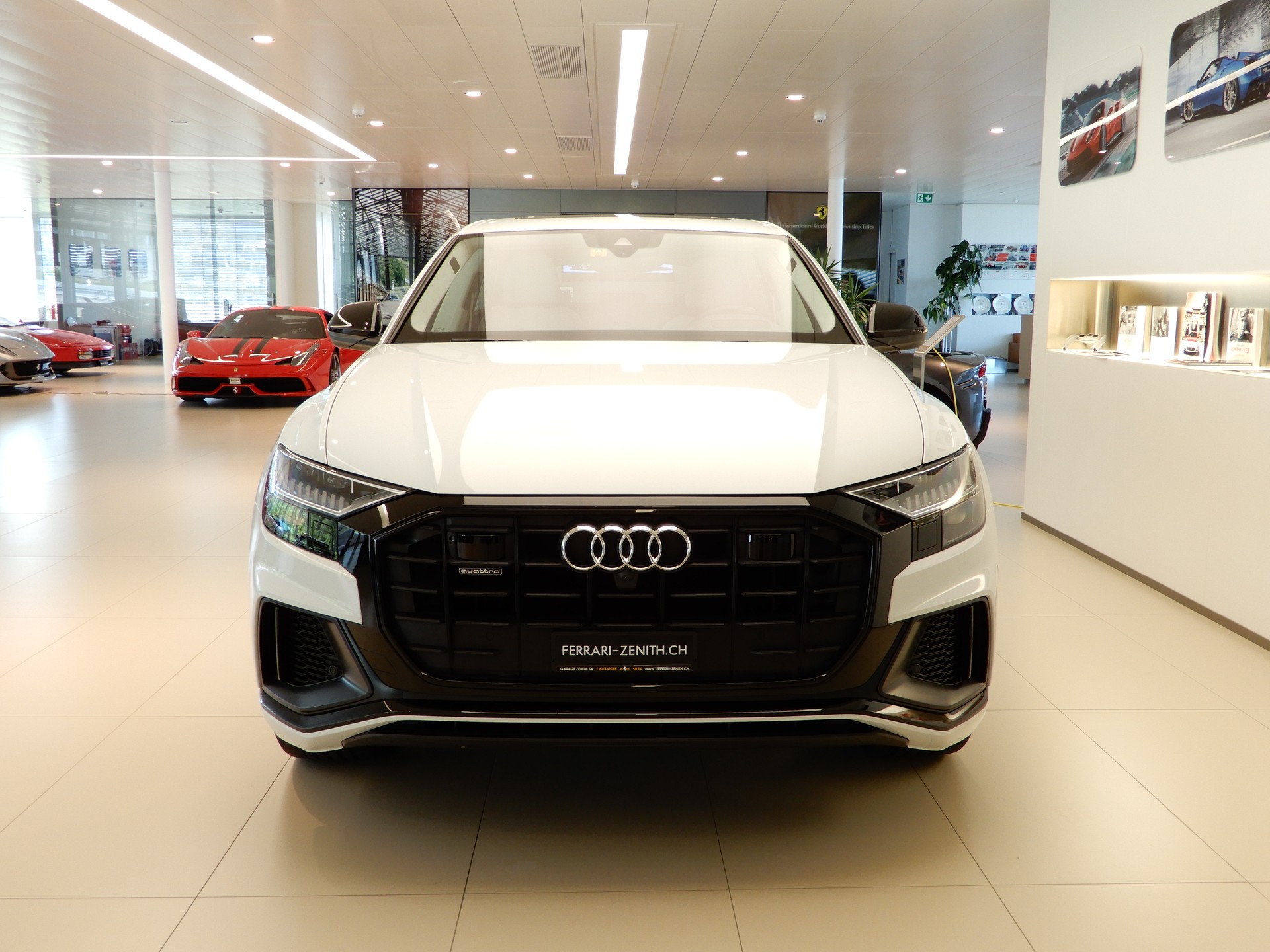 AUDI Q8 55 TFSI quattro tiptronic-image-1